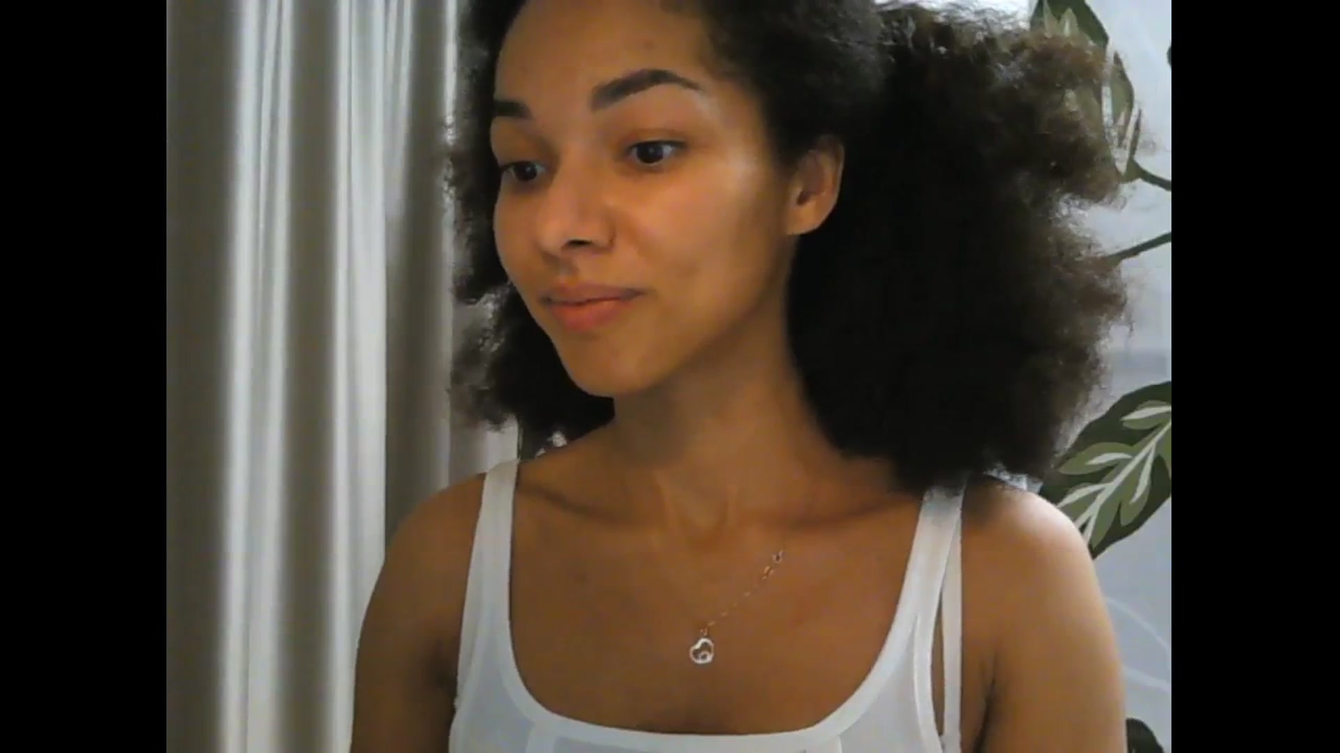 Gallery image thumbnail from Carmel_Dee's myfreecams stream on, 11/18/2024, 24:27 image 9 of 20