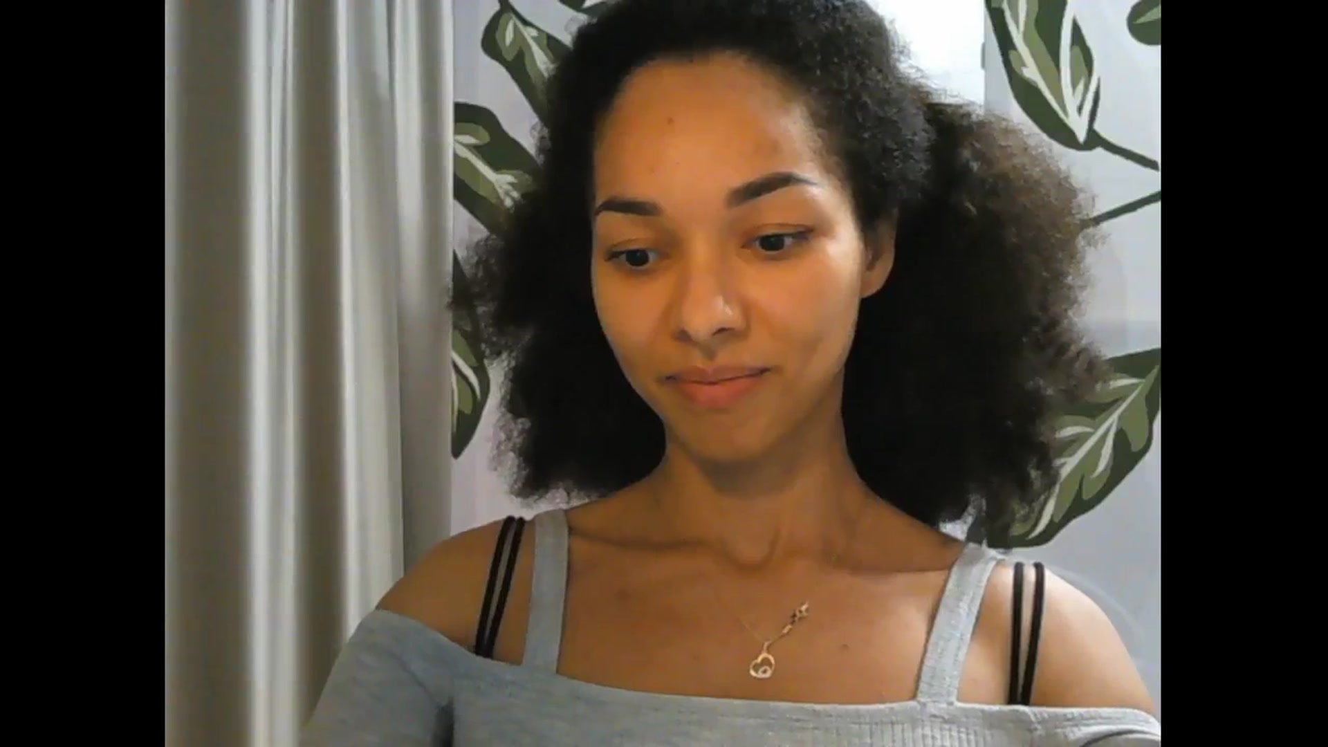 Gallery image thumbnail from Carmel_Dee's myfreecams stream on, 11/24/2024, 18:08 image 19 of 20