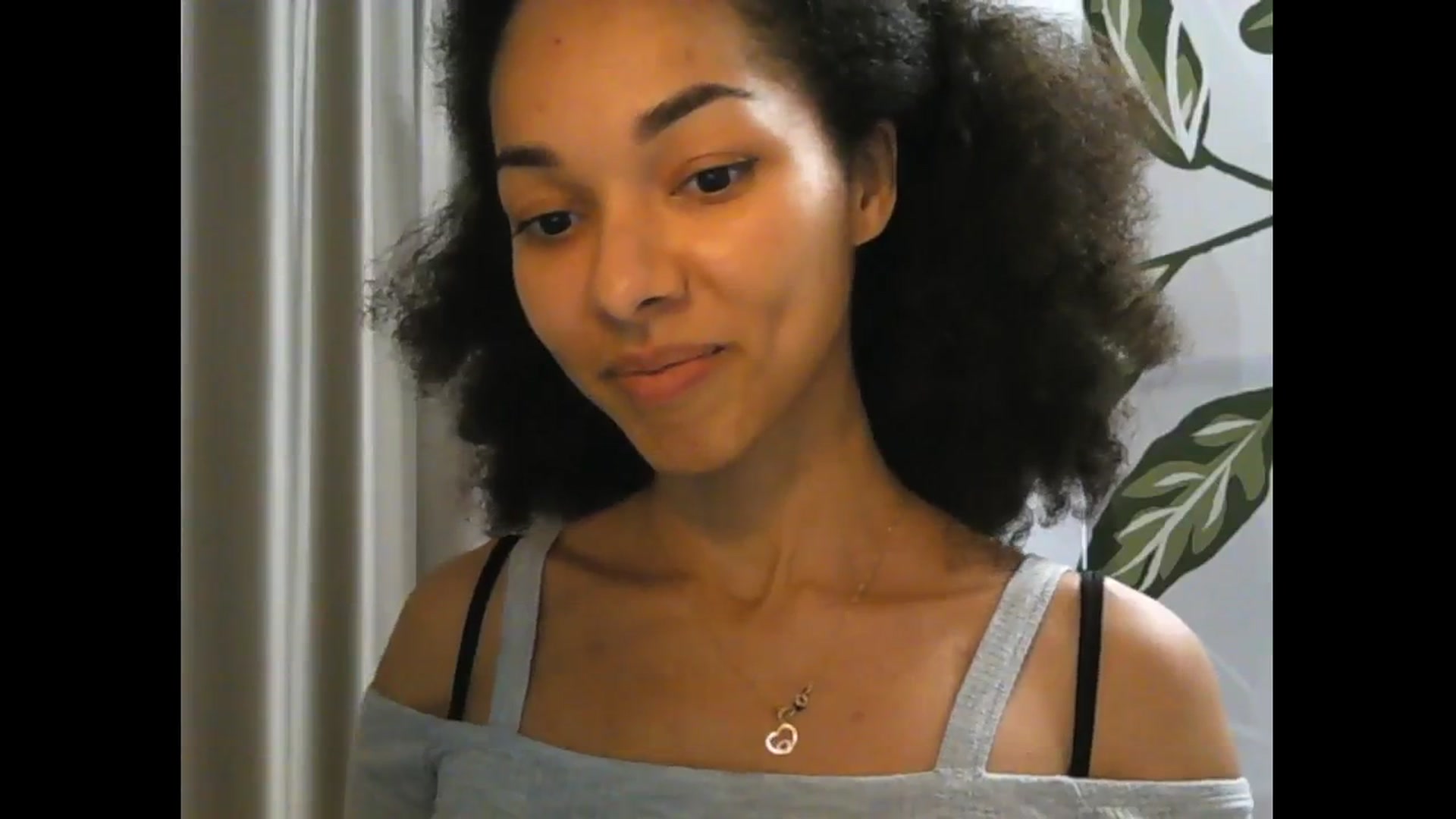 Gallery image thumbnail from Carmel_Dee's myfreecams stream on, 11/24/2024, 18:08 image 8 of 20