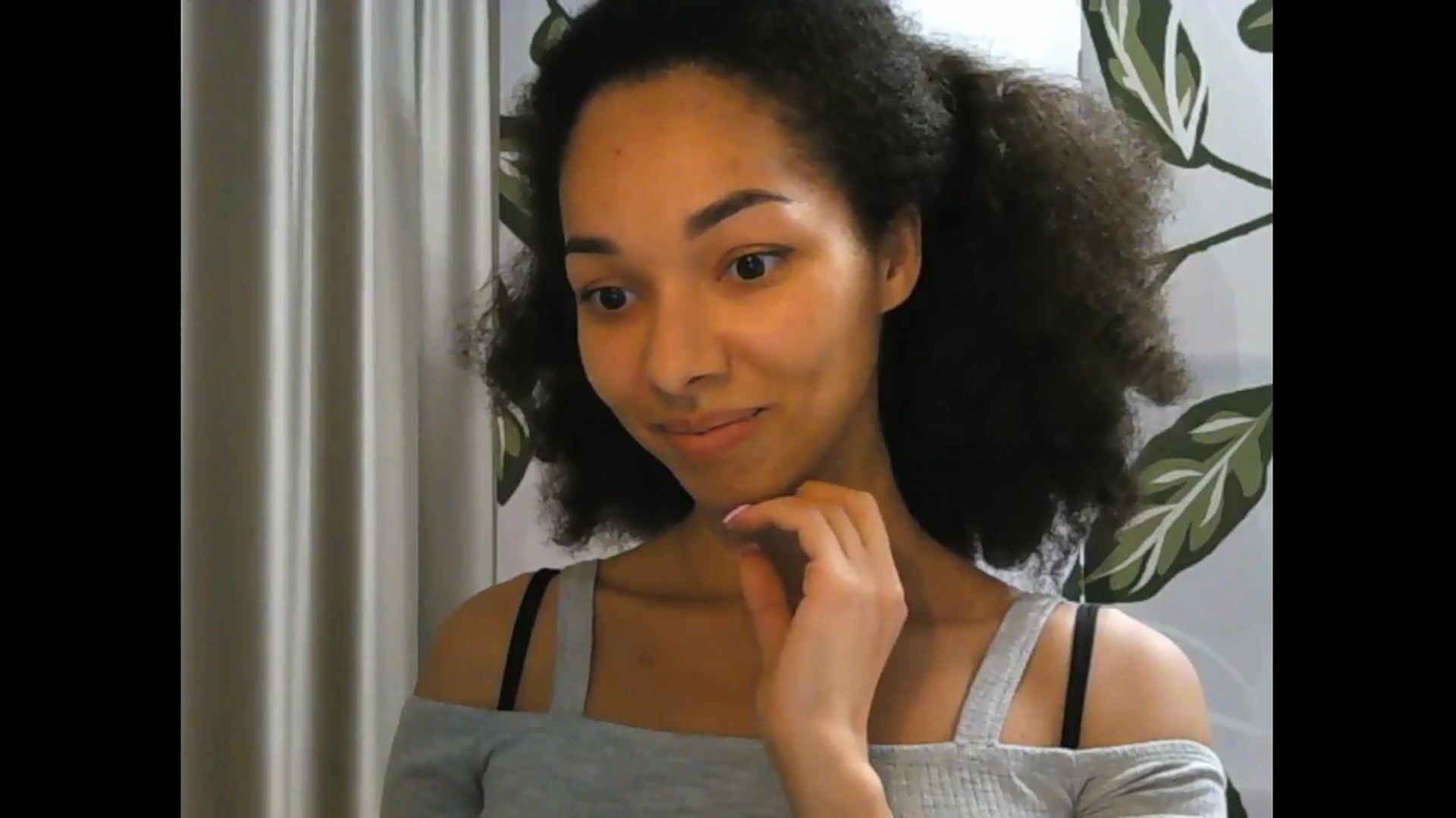 Gallery image thumbnail from Carmel_Dee's myfreecams stream on, 11/24/2024, 18:08 image 10 of 20