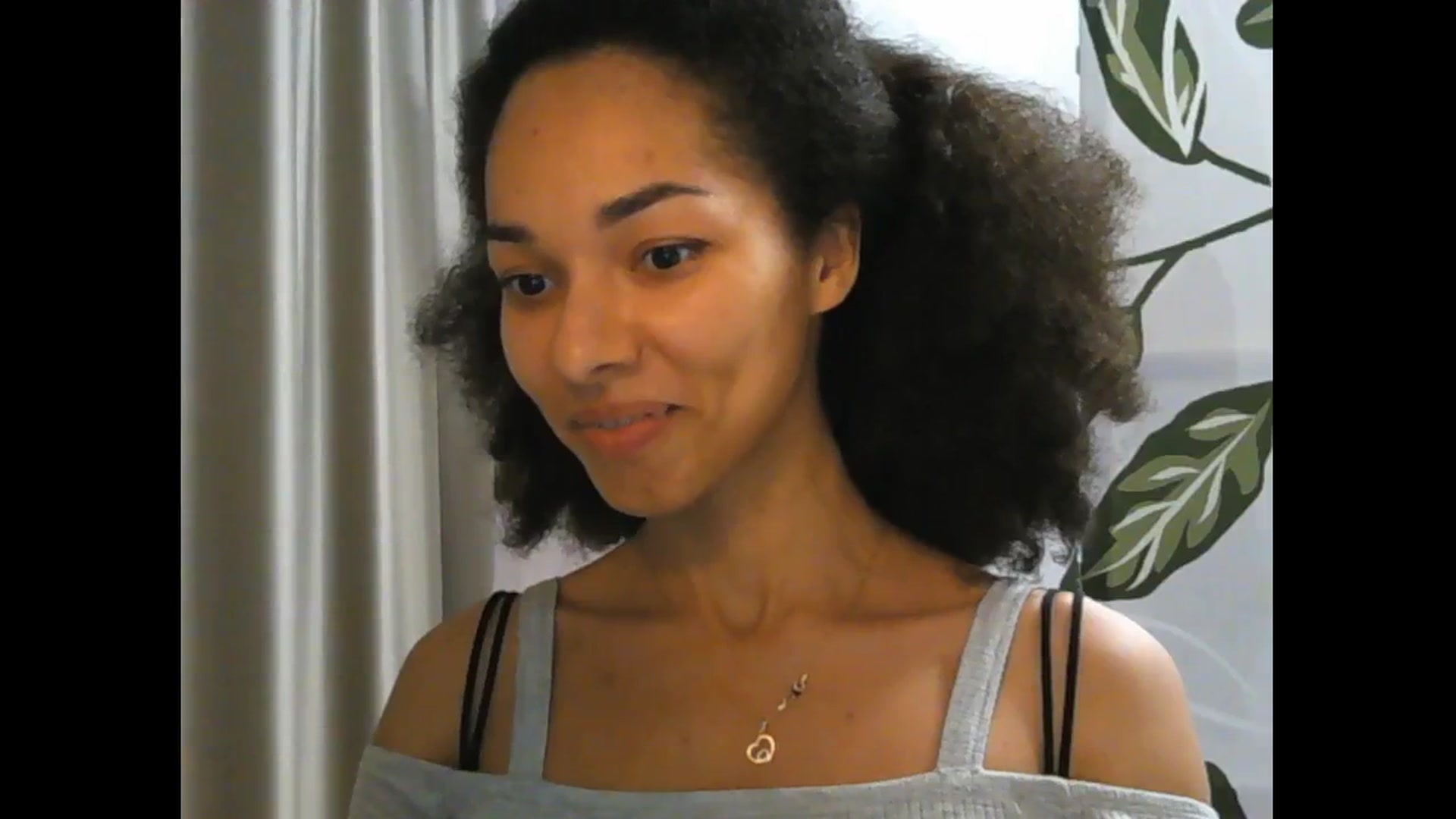 Gallery image thumbnail from Carmel_Dee's myfreecams stream on, 11/24/2024, 18:08 image 17 of 20