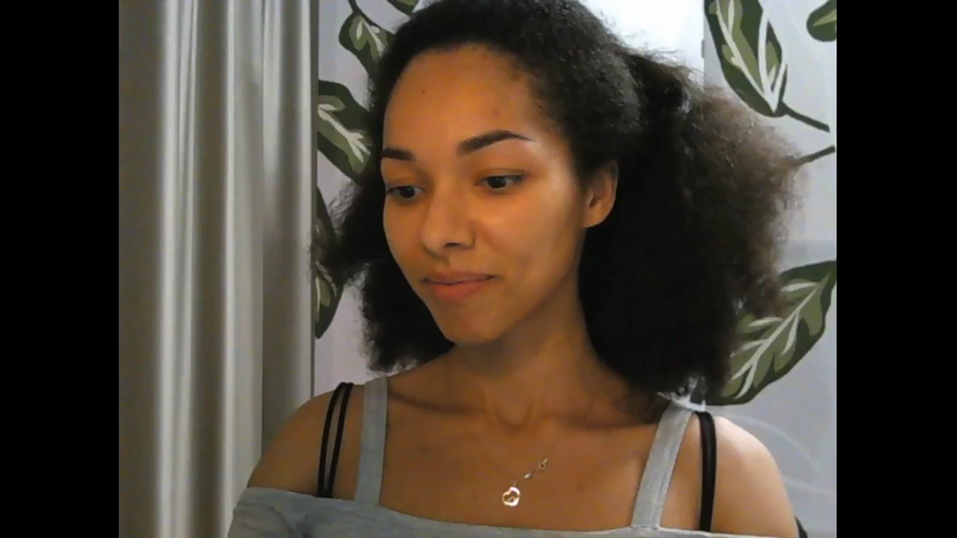 Gallery image thumbnail from Carmel_Dee's myfreecams stream on, 11/24/2024, 19:11 image 19 of 20