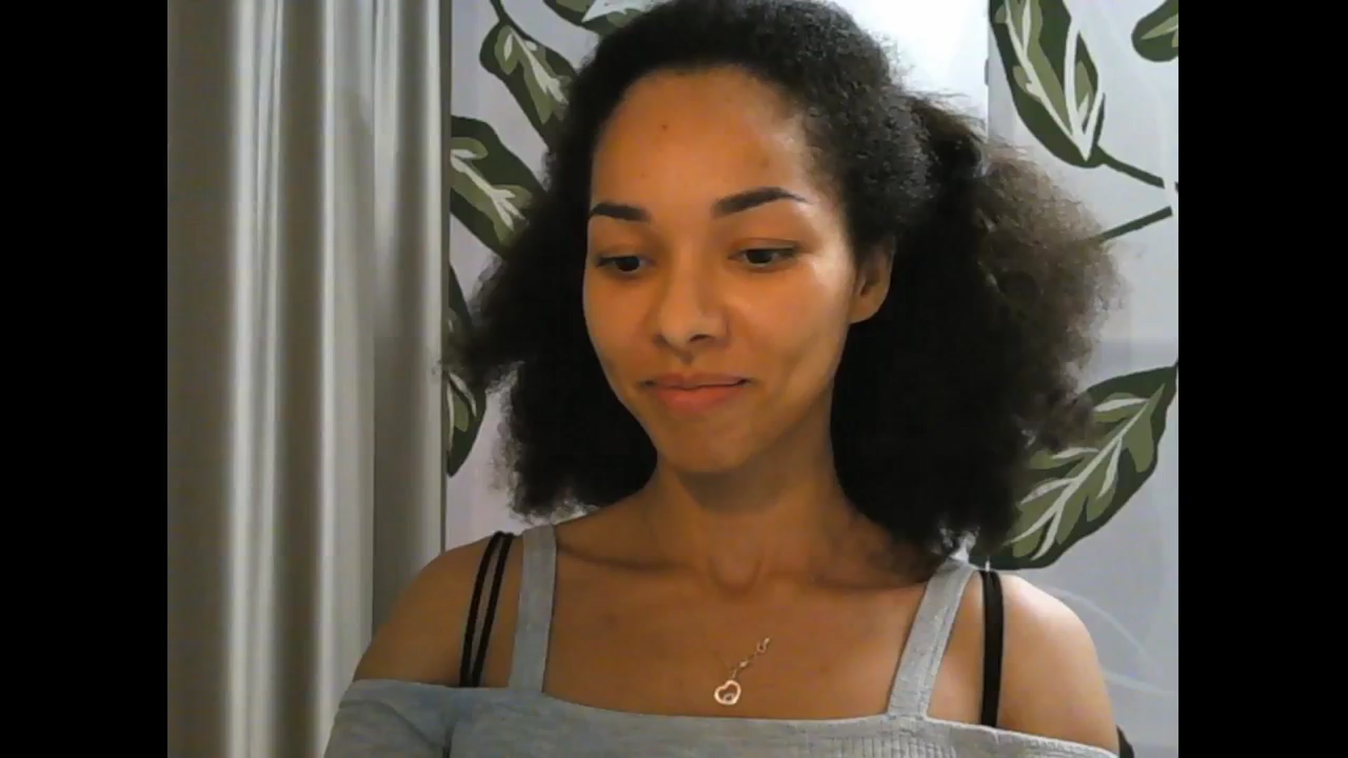 Gallery image thumbnail from Carmel_Dee's myfreecams stream on, 11/24/2024, 19:11 image 13 of 20