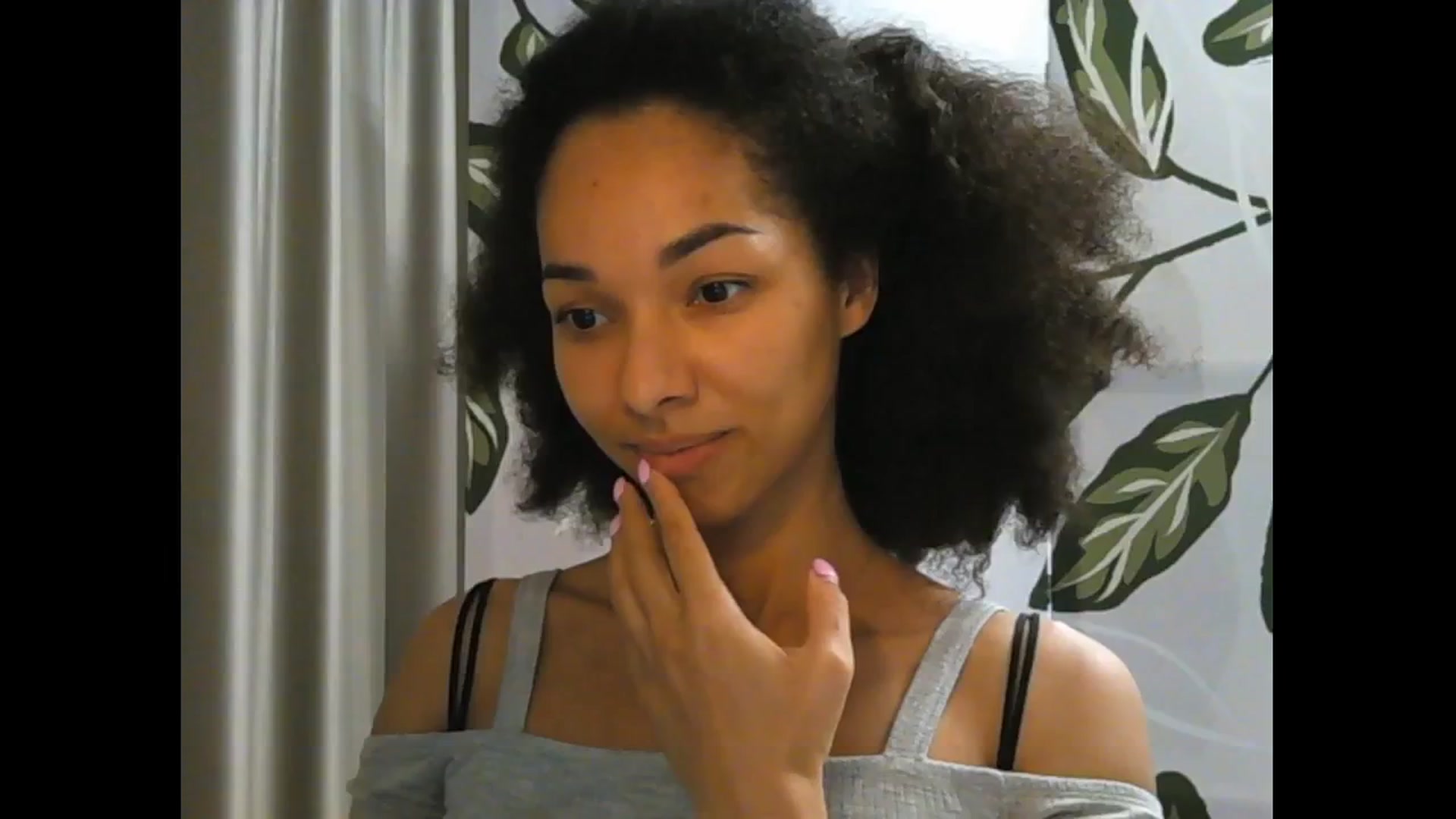 Gallery image thumbnail from Carmel_Dee's myfreecams stream on, 11/24/2024, 20:32 image 12 of 20