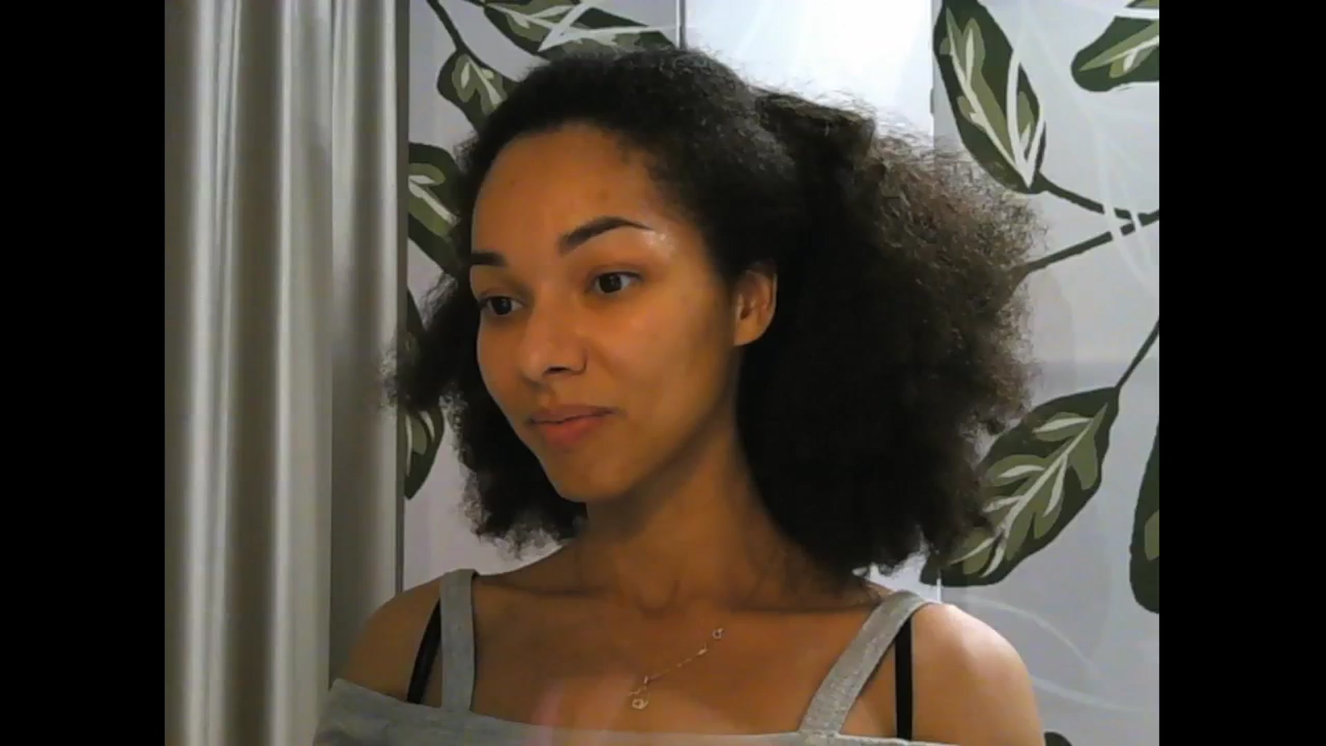 Gallery image thumbnail from Carmel_Dee's myfreecams stream on, 11/25/2024, 24:40 image 17 of 20