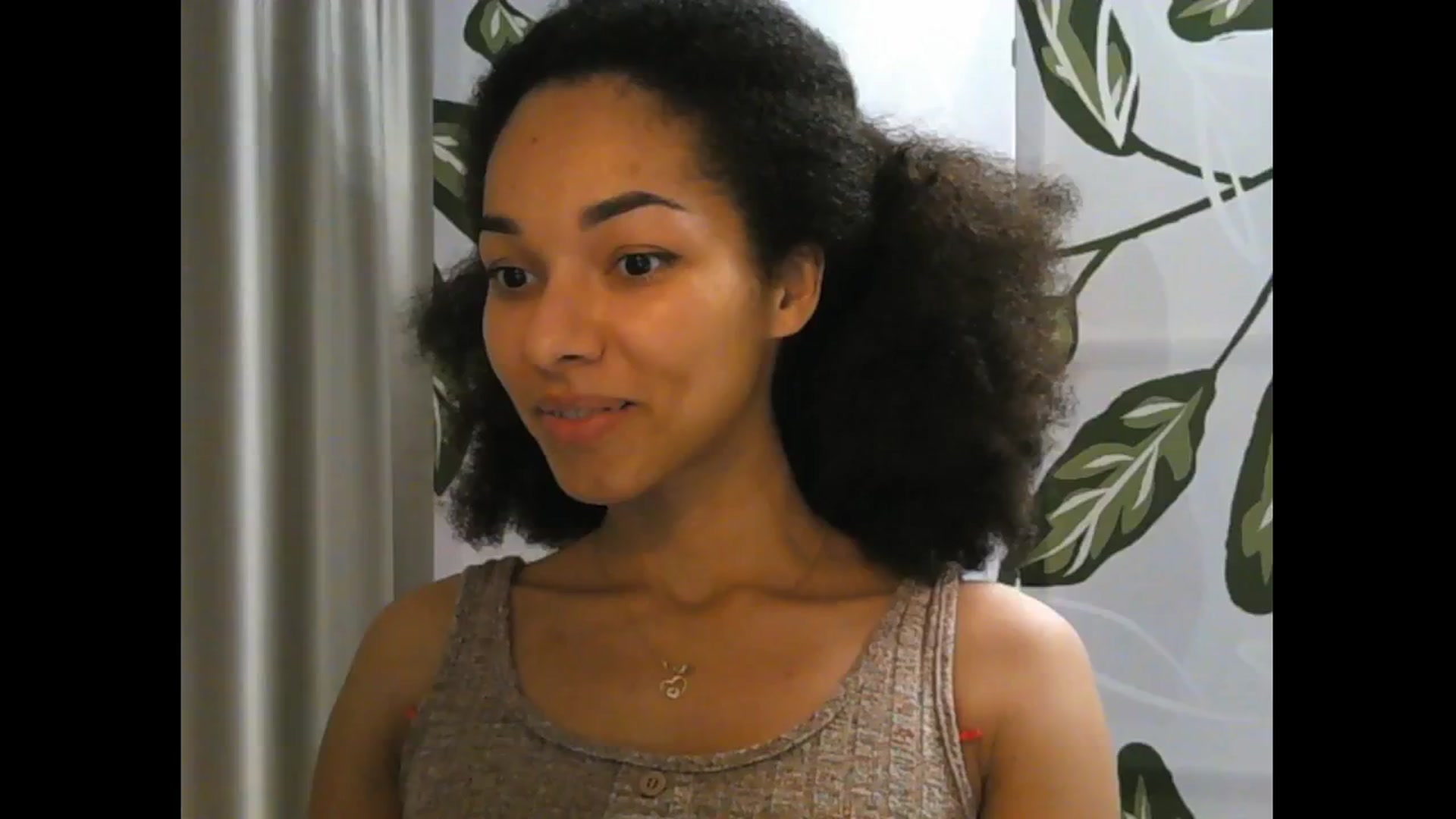 Gallery image thumbnail from Carmel_Dee's myfreecams stream on, 11/25/2024, 22:58 image 2 of 20