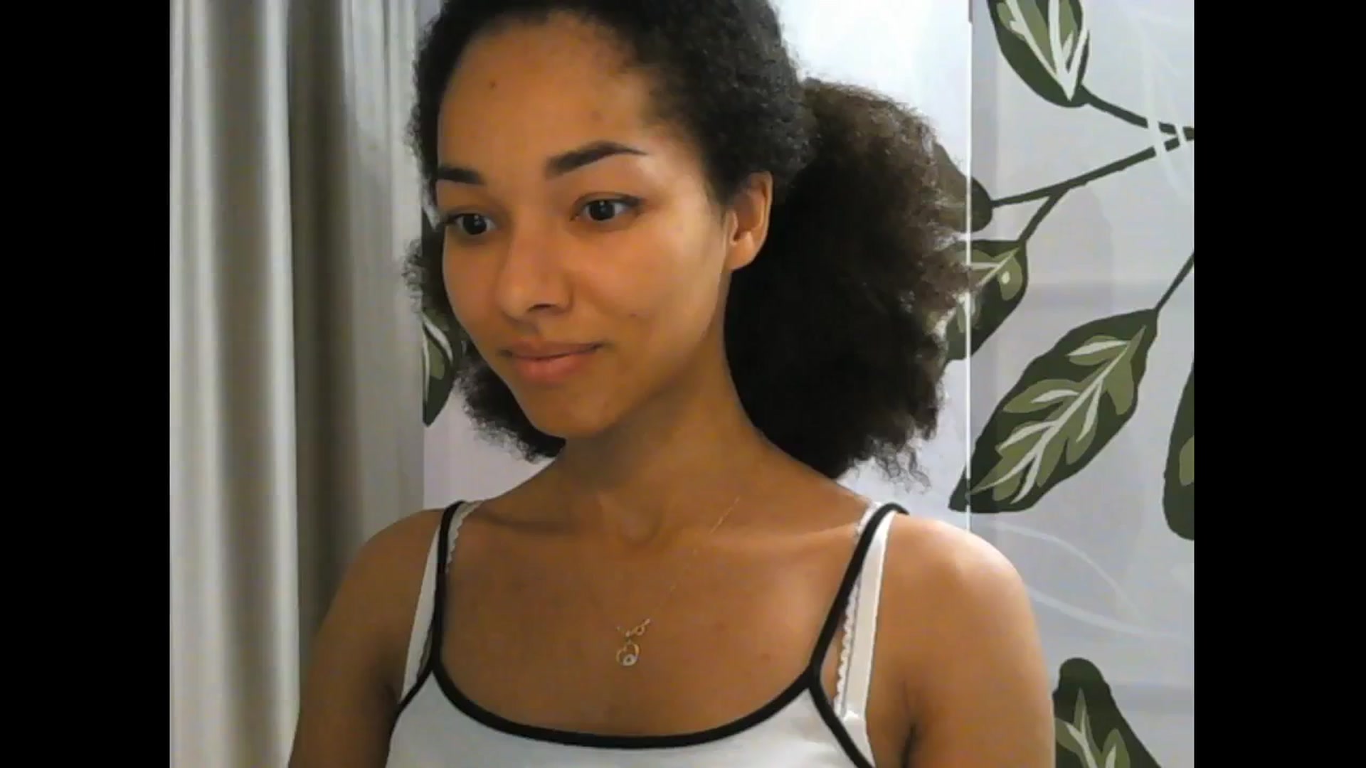 Gallery image thumbnail from Carmel_Dee's myfreecams stream on, 11/26/2024, 17:07 image 18 of 20
