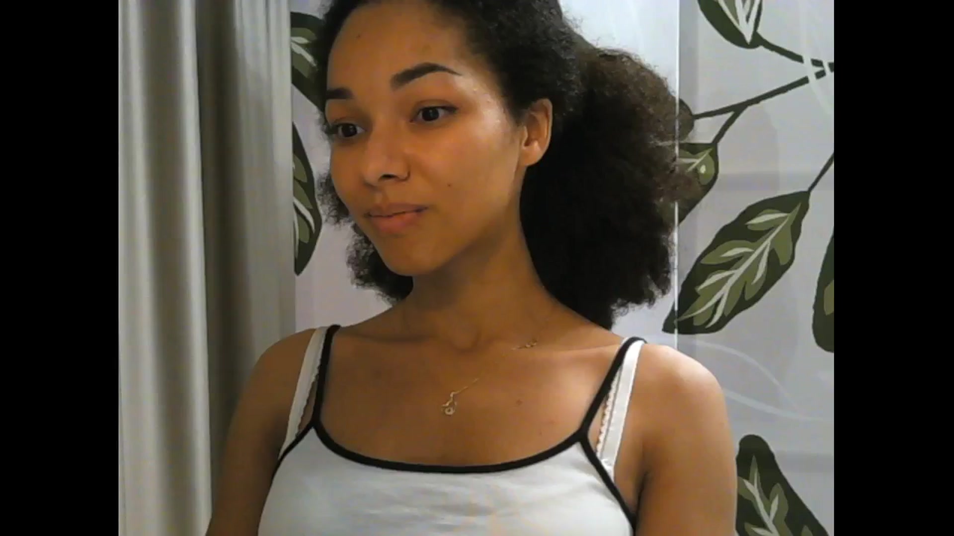Gallery image thumbnail from Carmel_Dee's myfreecams stream on, 11/26/2024, 22:24 image 16 of 20