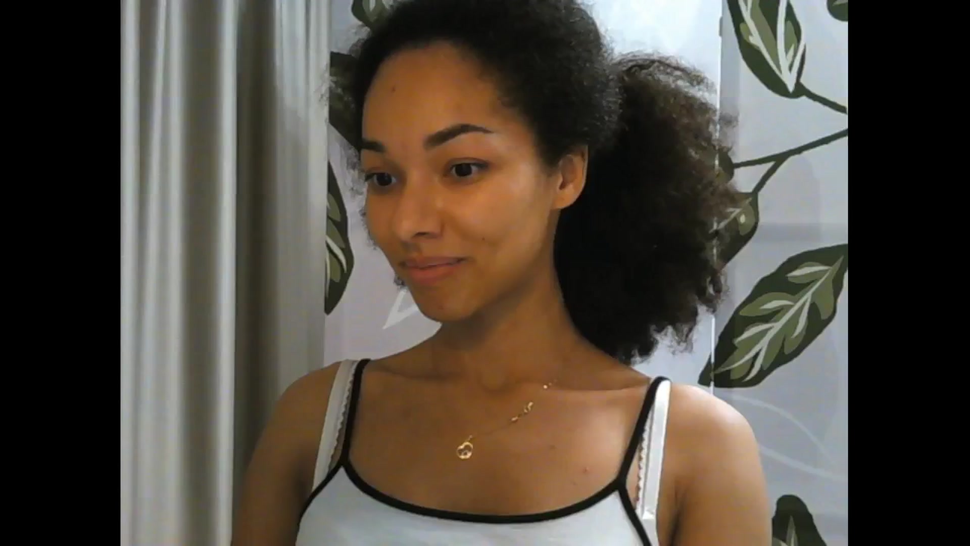 Gallery image thumbnail from Carmel_Dee's myfreecams stream on, 11/26/2024, 23:30 image 5 of 20