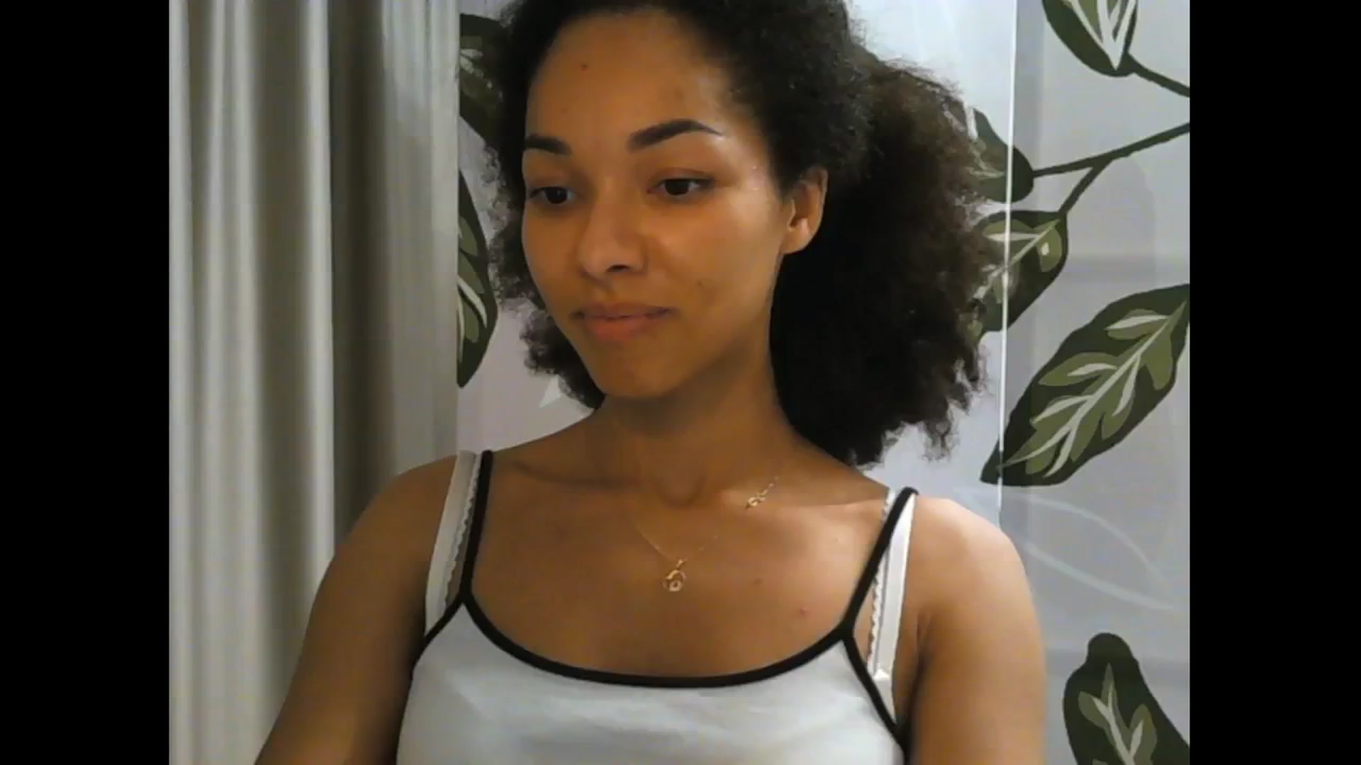 Gallery image thumbnail from Carmel_Dee's myfreecams stream on, 11/26/2024, 23:30 image 17 of 20