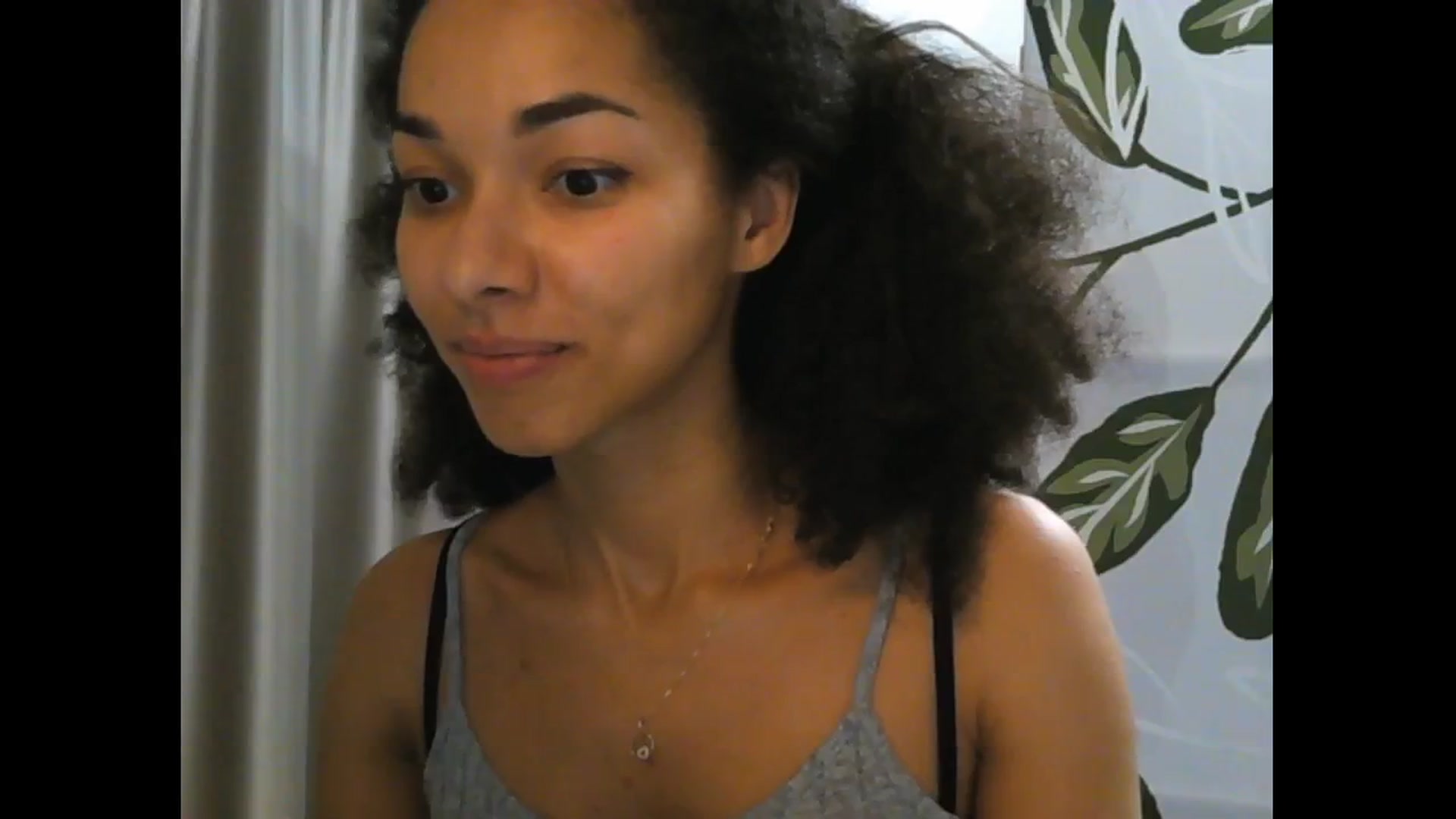 Gallery image thumbnail from Carmel_Dee's myfreecams stream on, 12/22/2024, 21:06 image 16 of 20