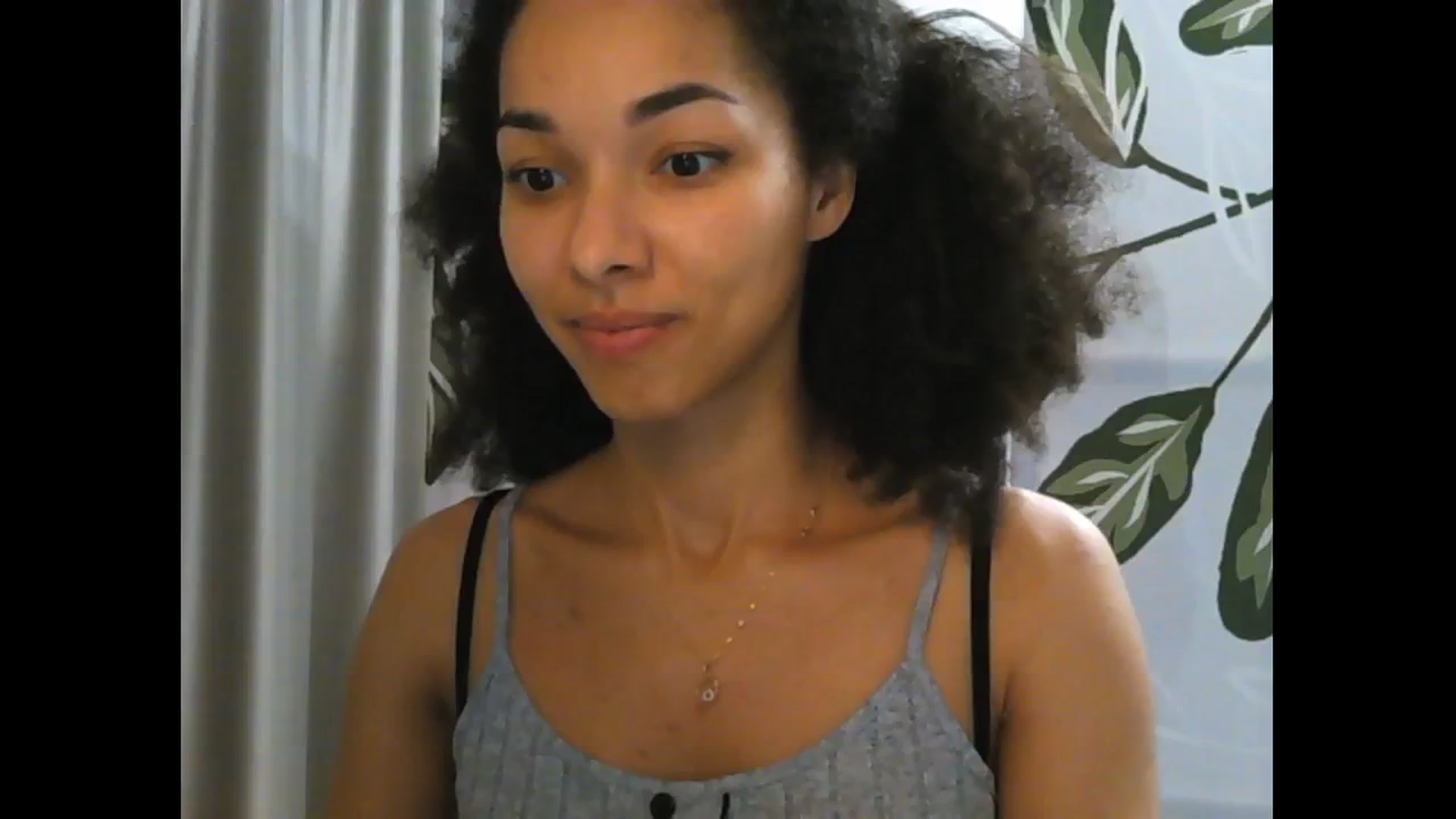 Gallery image thumbnail from Carmel_Dee's myfreecams stream on, 12/22/2024, 21:06 image 8 of 20