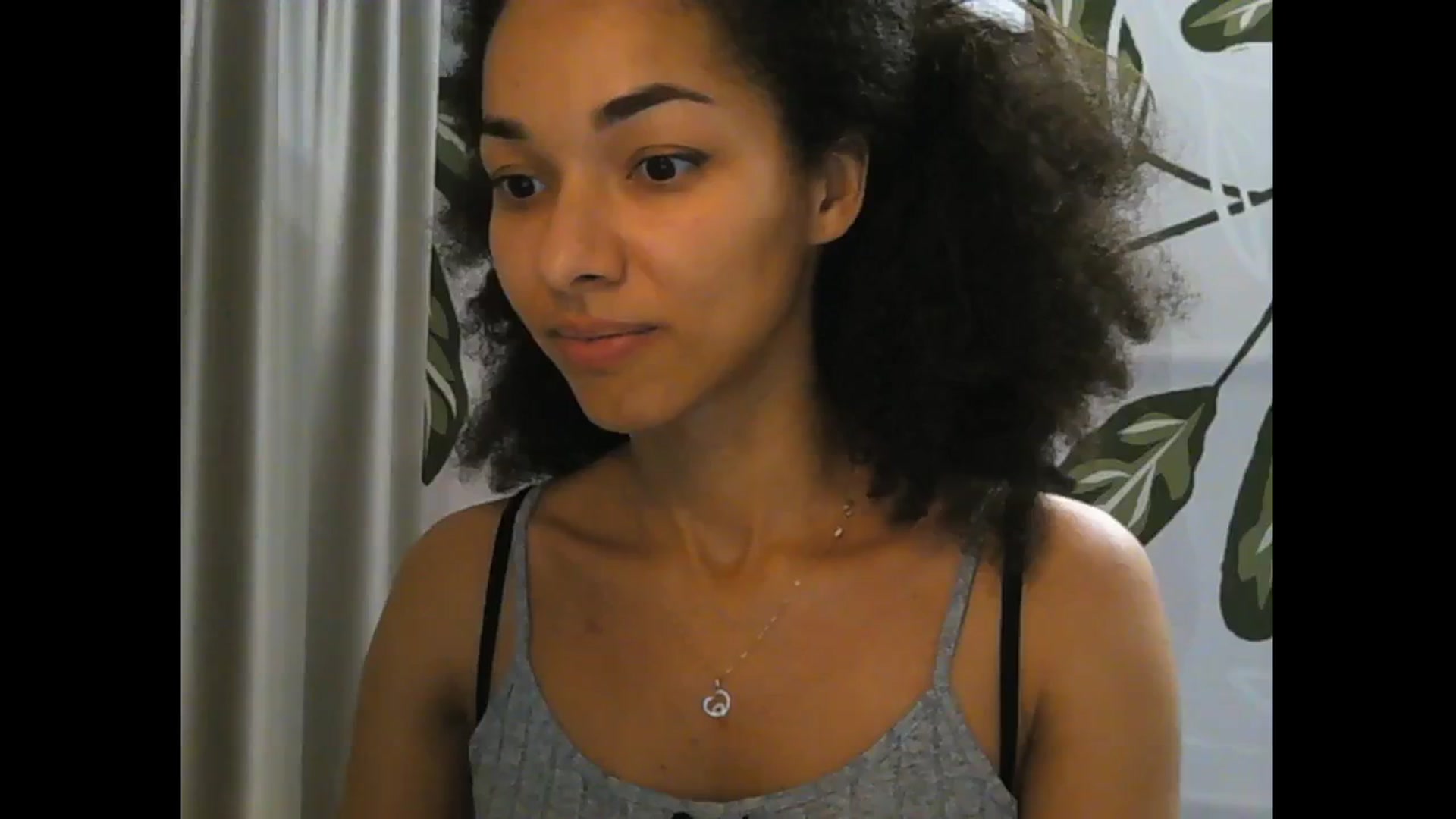 Gallery image thumbnail from Carmel_Dee's myfreecams stream on, 12/22/2024, 21:06 image 17 of 20