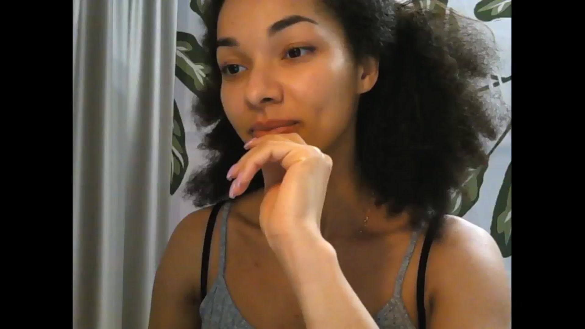 Gallery image thumbnail from Carmel_Dee's myfreecams stream on, 12/22/2024, 21:06 image 9 of 20