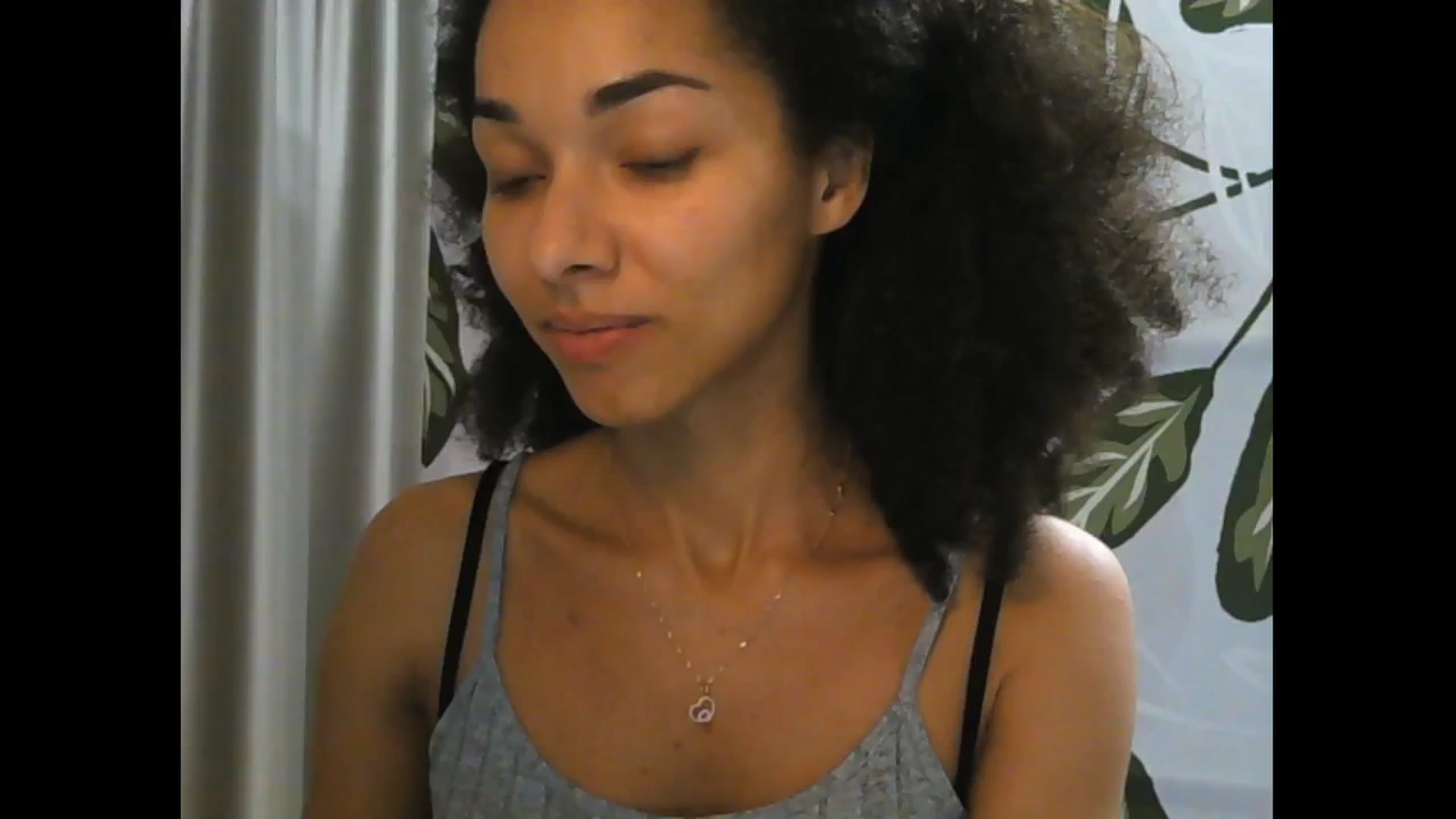 Gallery image thumbnail from Carmel_Dee's myfreecams stream on, 12/22/2024, 22:28 image 17 of 20