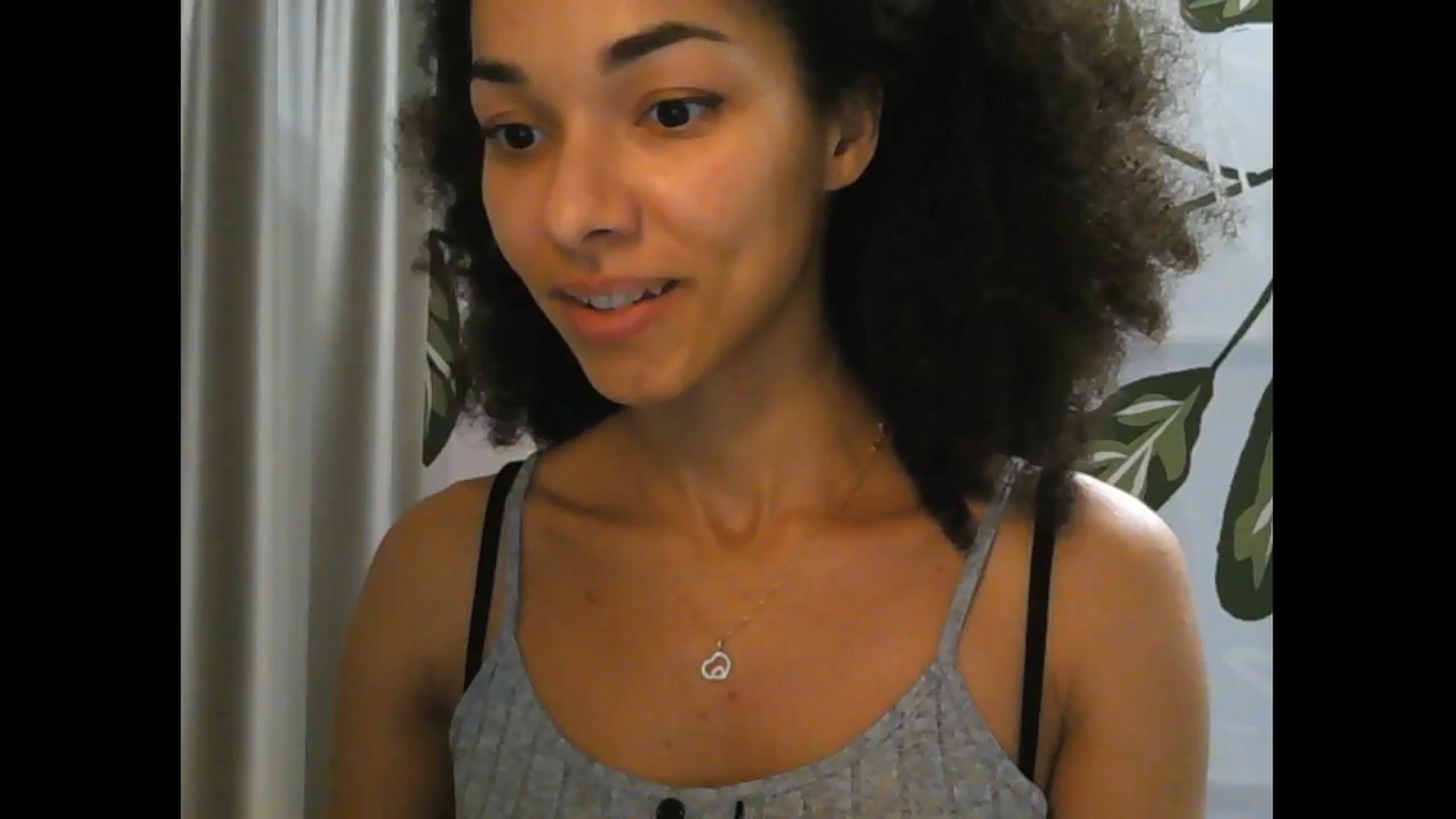Gallery image thumbnail from Carmel_Dee's myfreecams stream on, 12/22/2024, 22:28 image 11 of 20