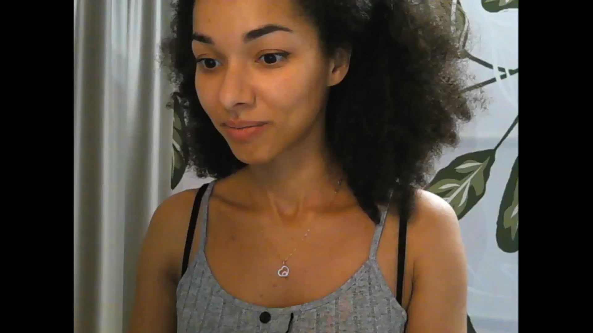 Gallery image thumbnail from Carmel_Dee's myfreecams stream on, 12/22/2024, 22:28 image 16 of 20