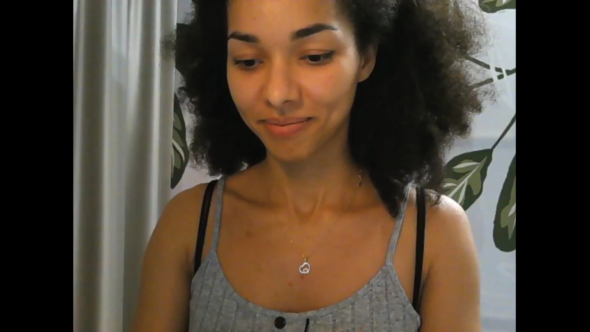 Gallery image thumbnail from Carmel_Dee's myfreecams stream on, 12/22/2024, 22:28 image 8 of 20