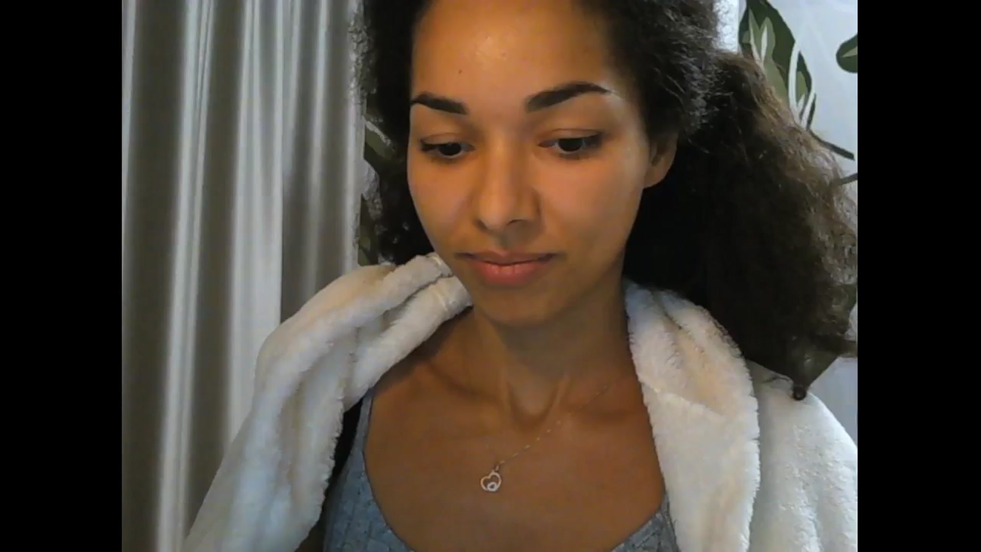 Gallery image thumbnail from Carmel_Dee's myfreecams stream on, 04/12/2025, 23:30 image 10 of 20