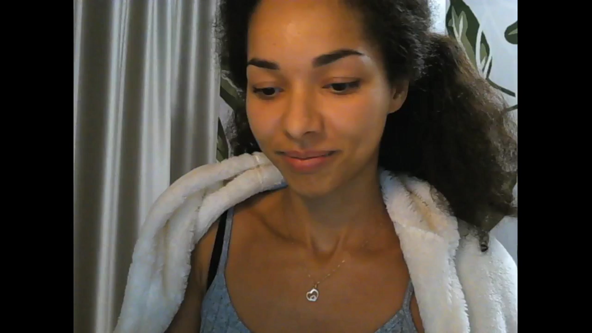 Gallery image thumbnail from Carmel_Dee's myfreecams stream on, 04/12/2025, 23:30 image 11 of 20