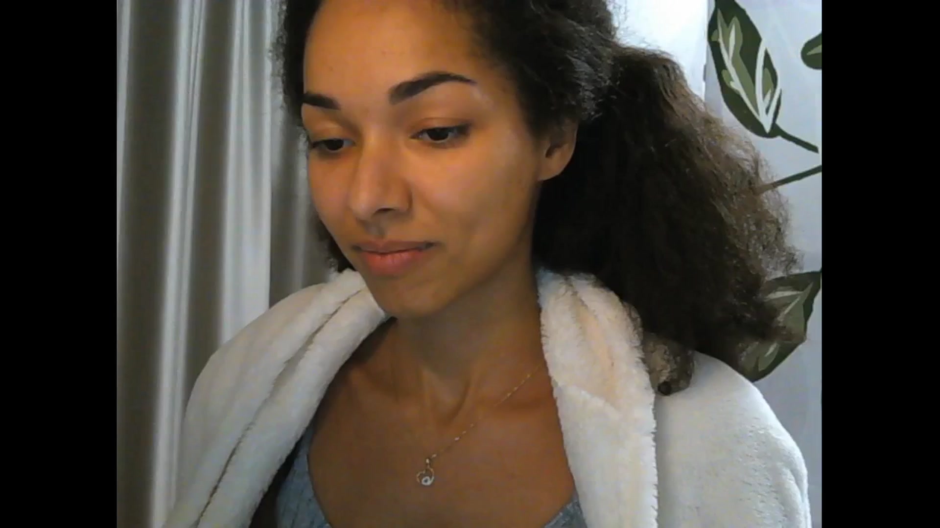 Gallery image thumbnail from Carmel_Dee's myfreecams stream on, 04/12/2025, 23:30 image 6 of 20