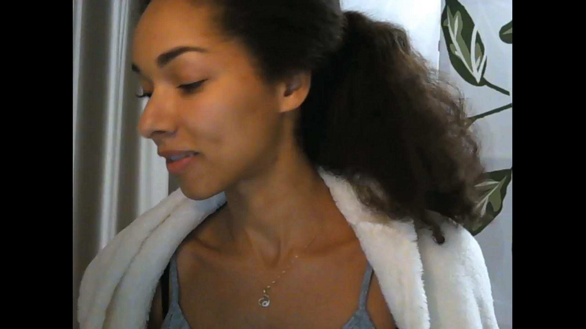 Gallery image thumbnail from Carmel_Dee's myfreecams stream on, 04/12/2025, 23:30 image 8 of 20