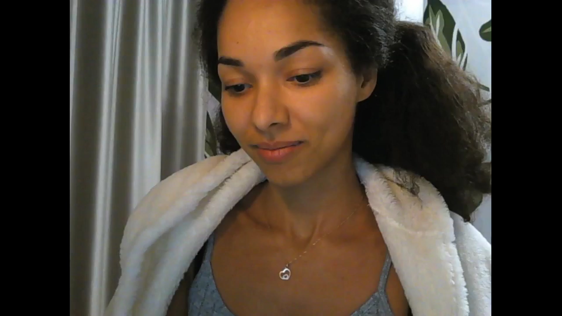 Gallery image thumbnail from Carmel_Dee's myfreecams stream on, 04/12/2025, 23:30 image 4 of 20