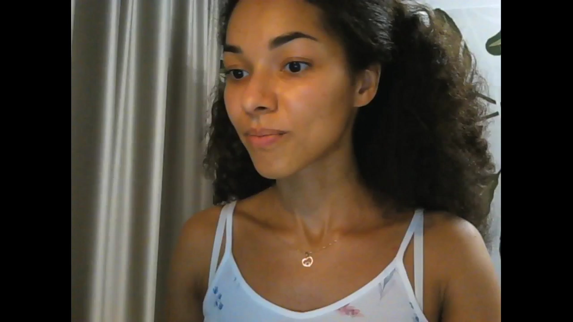 Gallery image thumbnail from Carmel_Dee's myfreecams stream on, 06/01/2025, 17:37 image 15 of 20