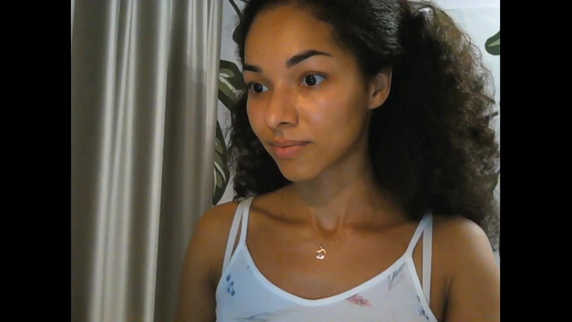 Gallery image thumbnail from Carmel_Dee's myfreecams stream on, 06/01/2025, 17:37 image 16 of 20
