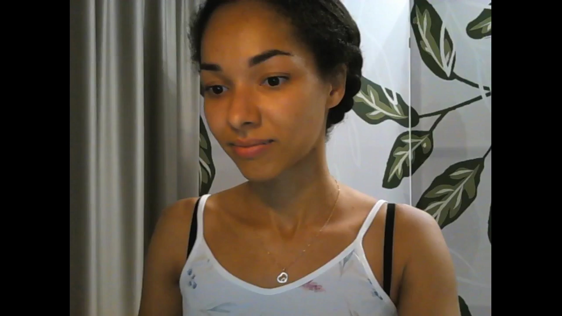 Gallery image thumbnail from Carmel_Dee's myfreecams stream on, 06/20/2025, 22:47 image 10 of 20