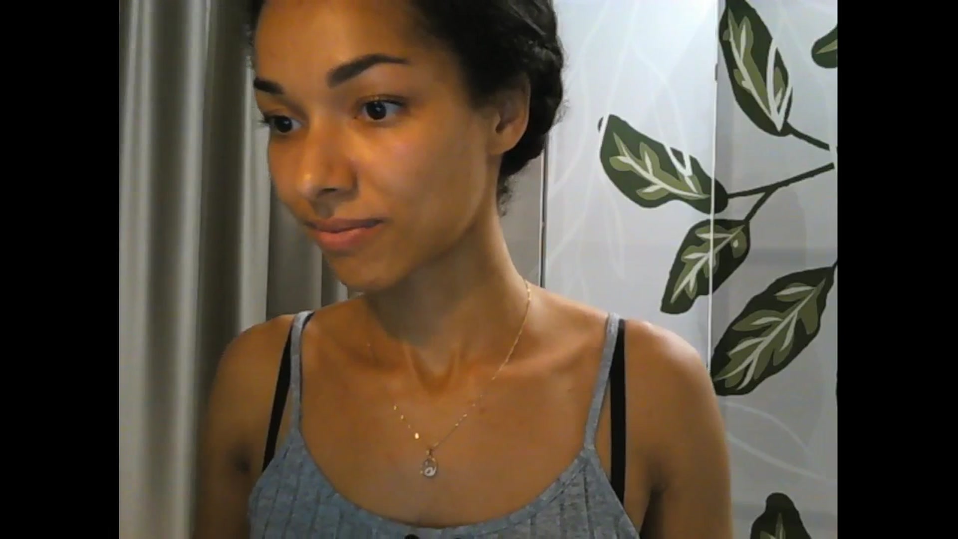 Gallery image thumbnail from Carmel_Dee's myfreecams stream on, 07/03/2025, 20:18 image 17 of 20