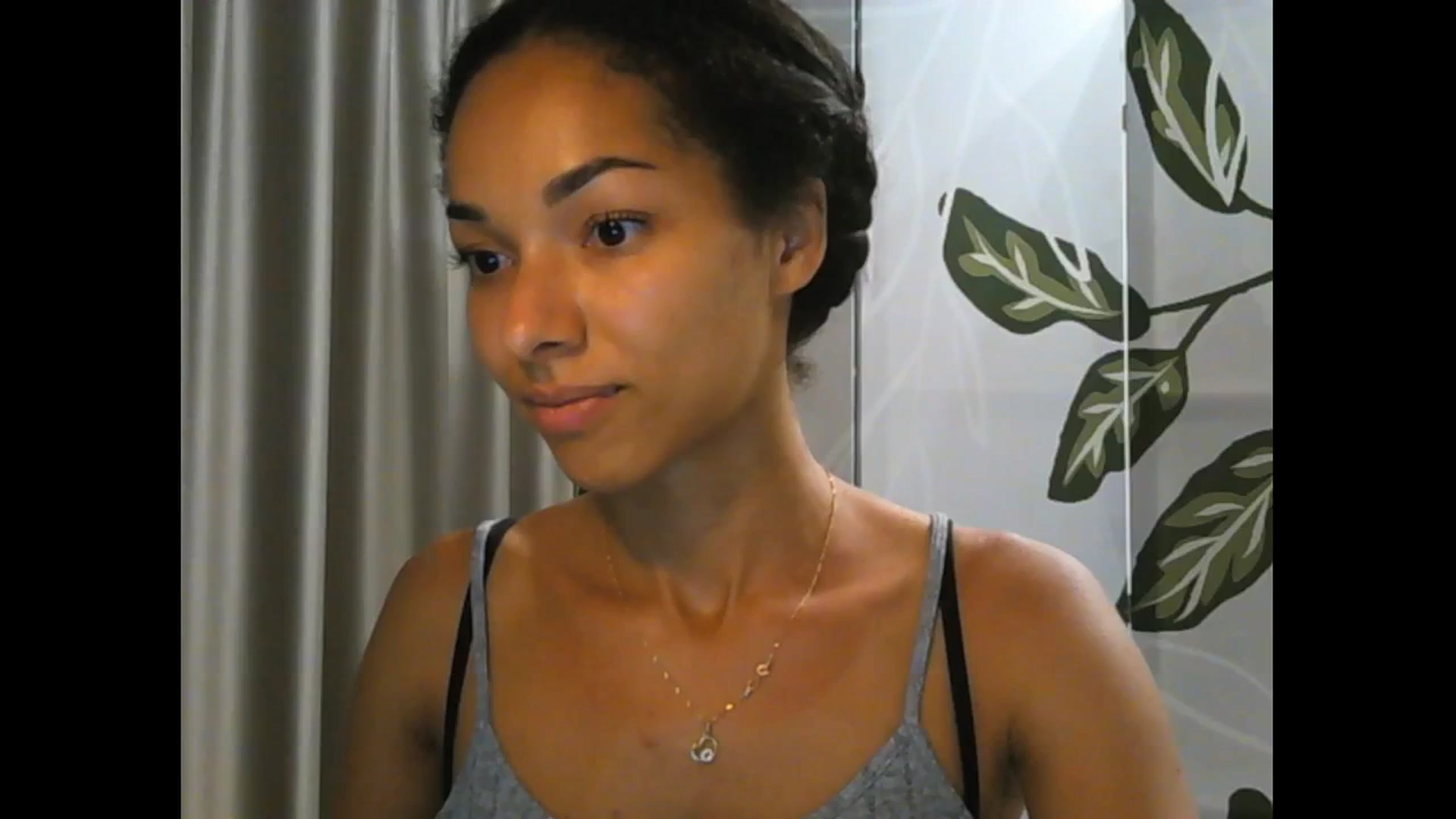 Gallery image thumbnail from Carmel_Dee's myfreecams stream on, 07/26/2025, 17:34 image 14 of 20