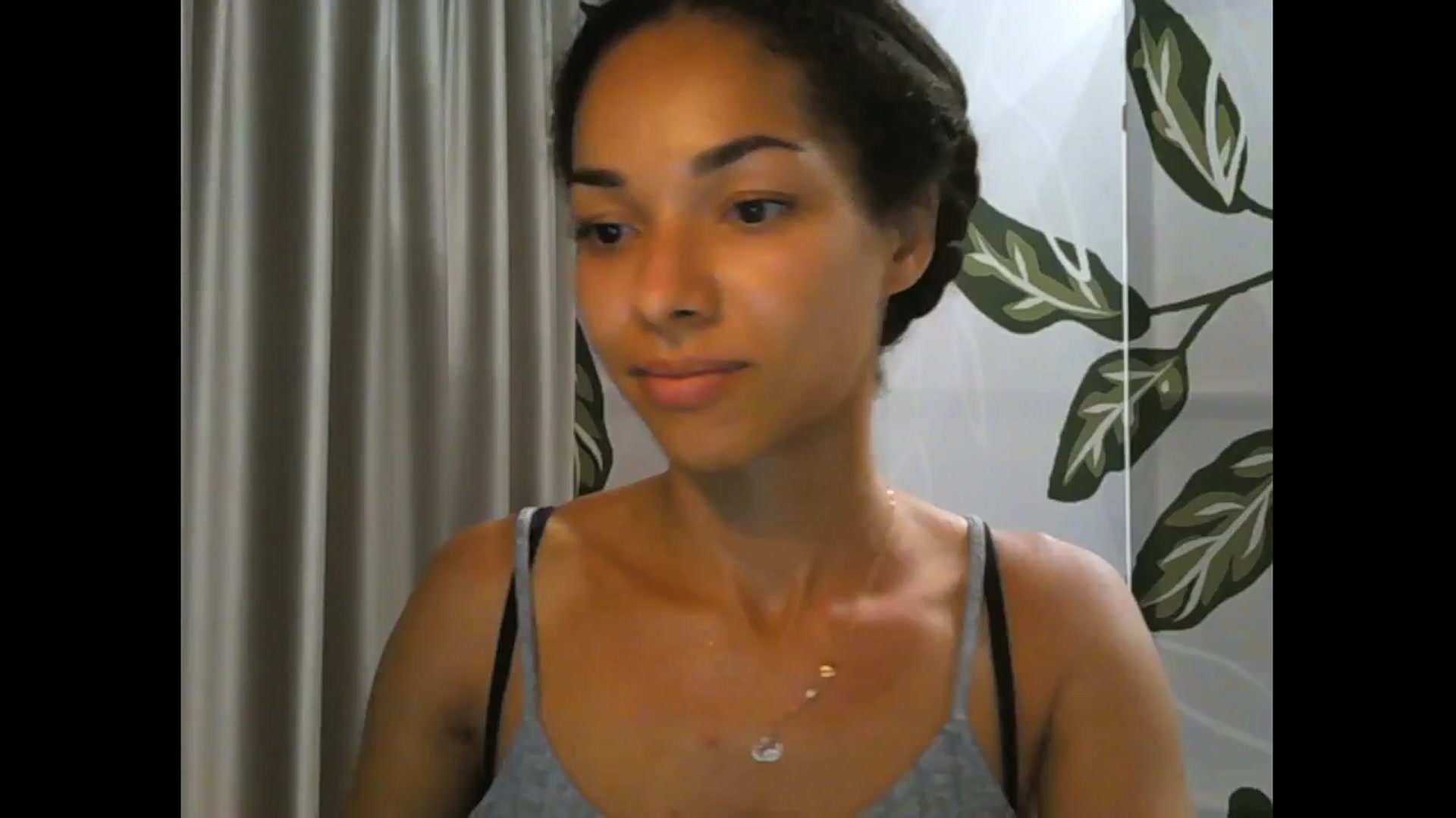 Gallery image thumbnail from Carmel_Dee's myfreecams stream on, 07/26/2025, 17:34 image 17 of 20