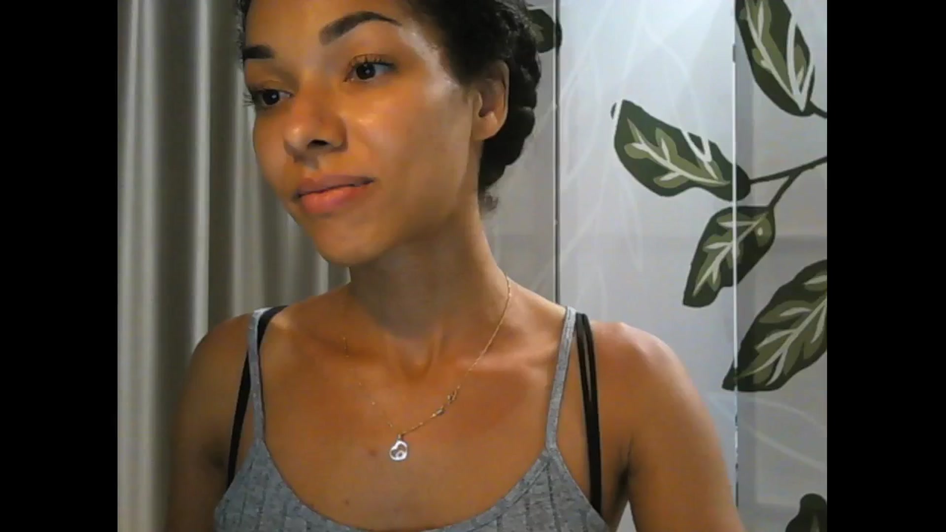Gallery image thumbnail from Carmel_Dee's myfreecams stream on, 07/26/2025, 17:34 image 19 of 20