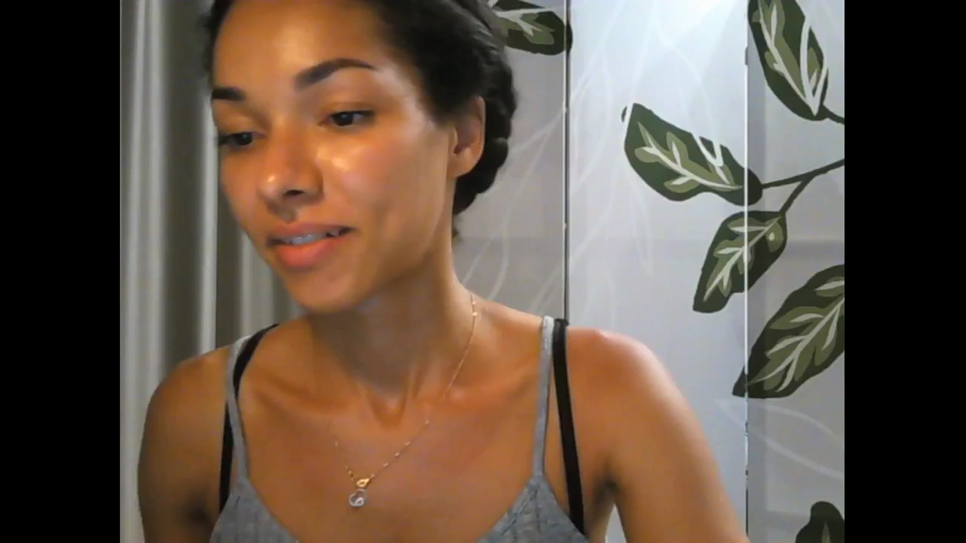 Gallery image thumbnail from Carmel_Dee's myfreecams stream on, 07/26/2025, 19:44 image 16 of 20