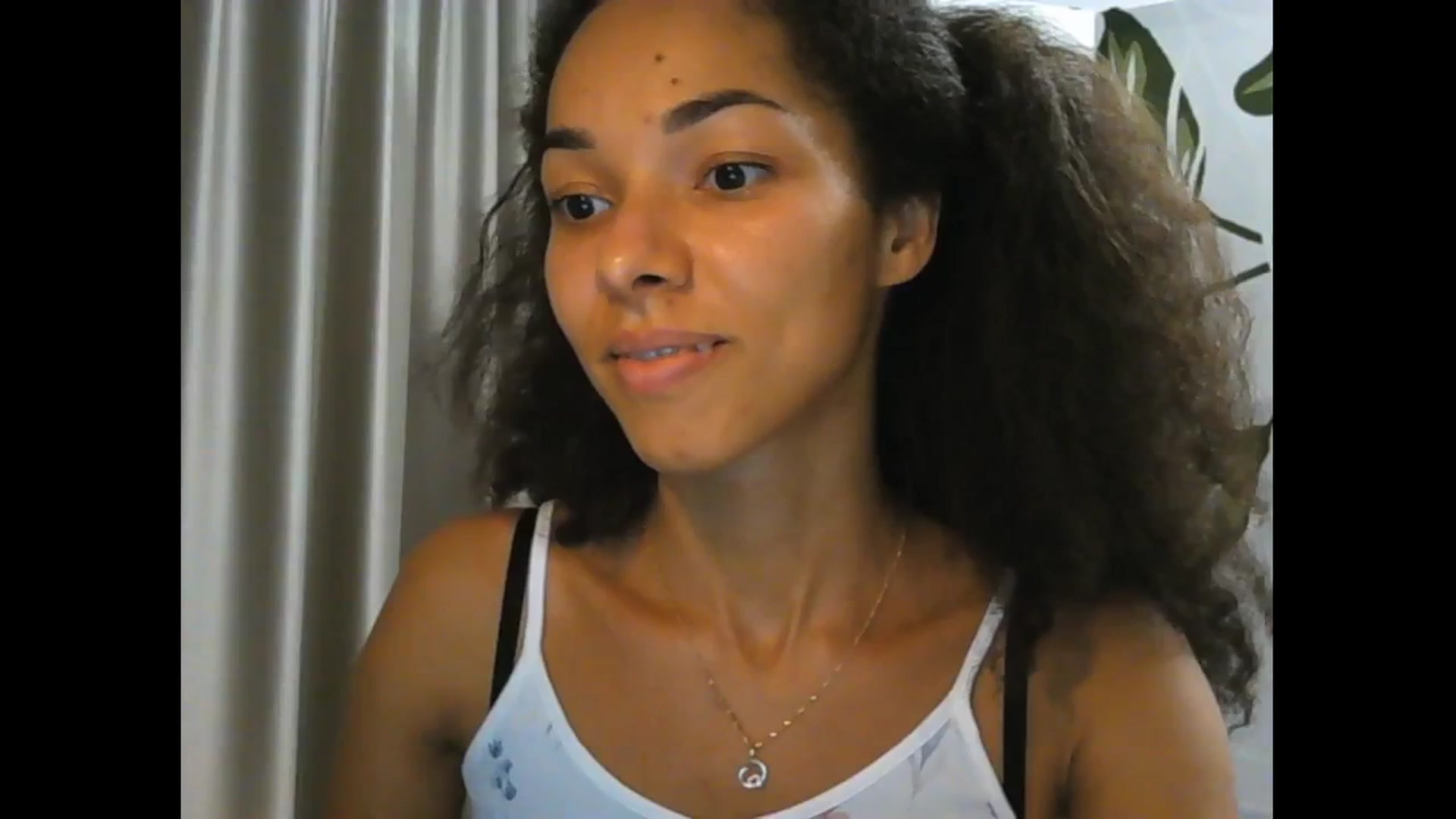 Gallery image thumbnail from Carmel_Dee's myfreecams stream on, 08/18/2025, 23:26 image 15 of 20