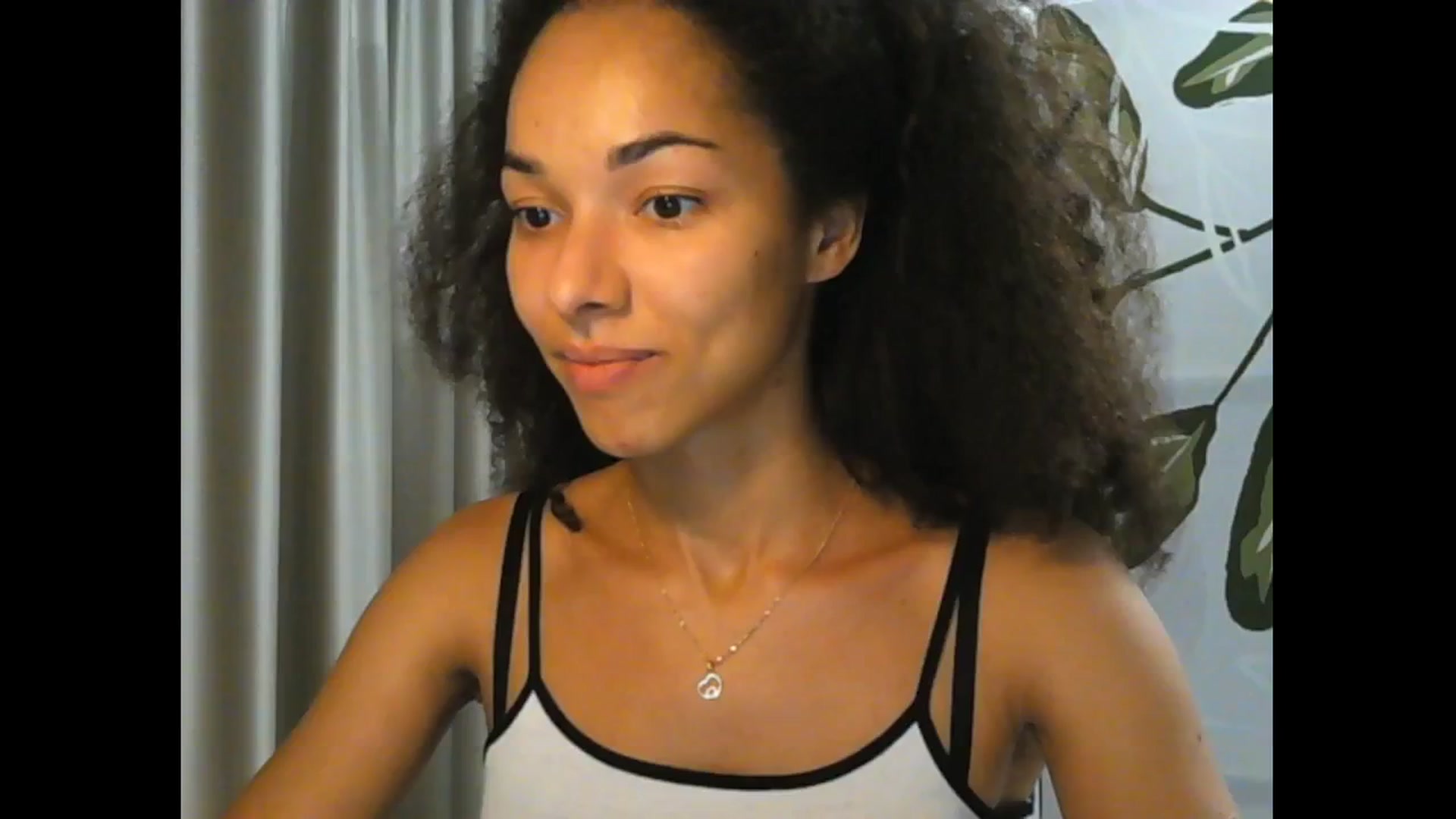 Gallery image thumbnail from Carmel_Dee's myfreecams stream on, 09/19/2025, 17:22 image 4 of 20