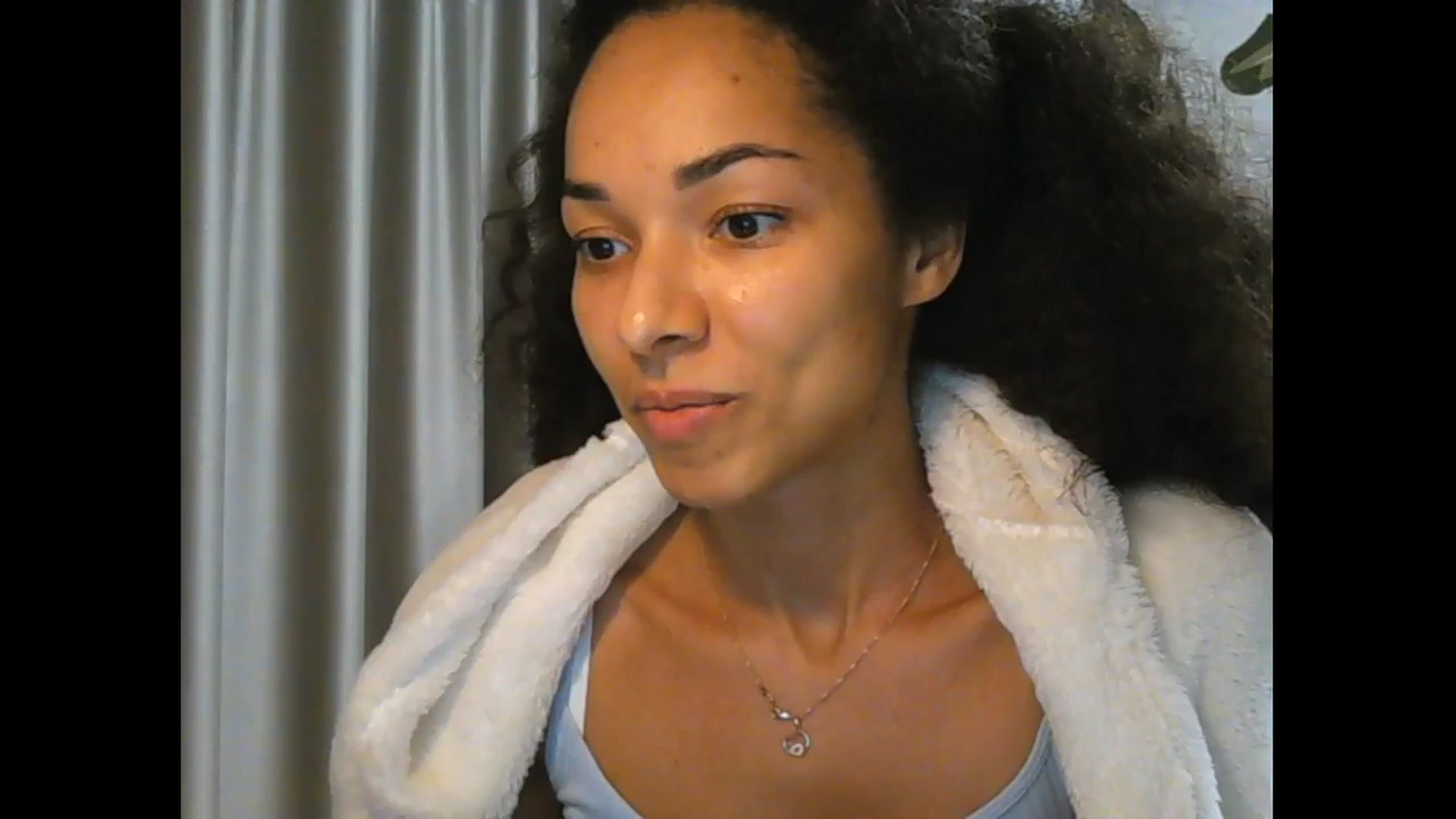 Gallery image thumbnail from Carmel_Dee's myfreecams stream on, 10/18/2025, 18:37 image 1 of 20