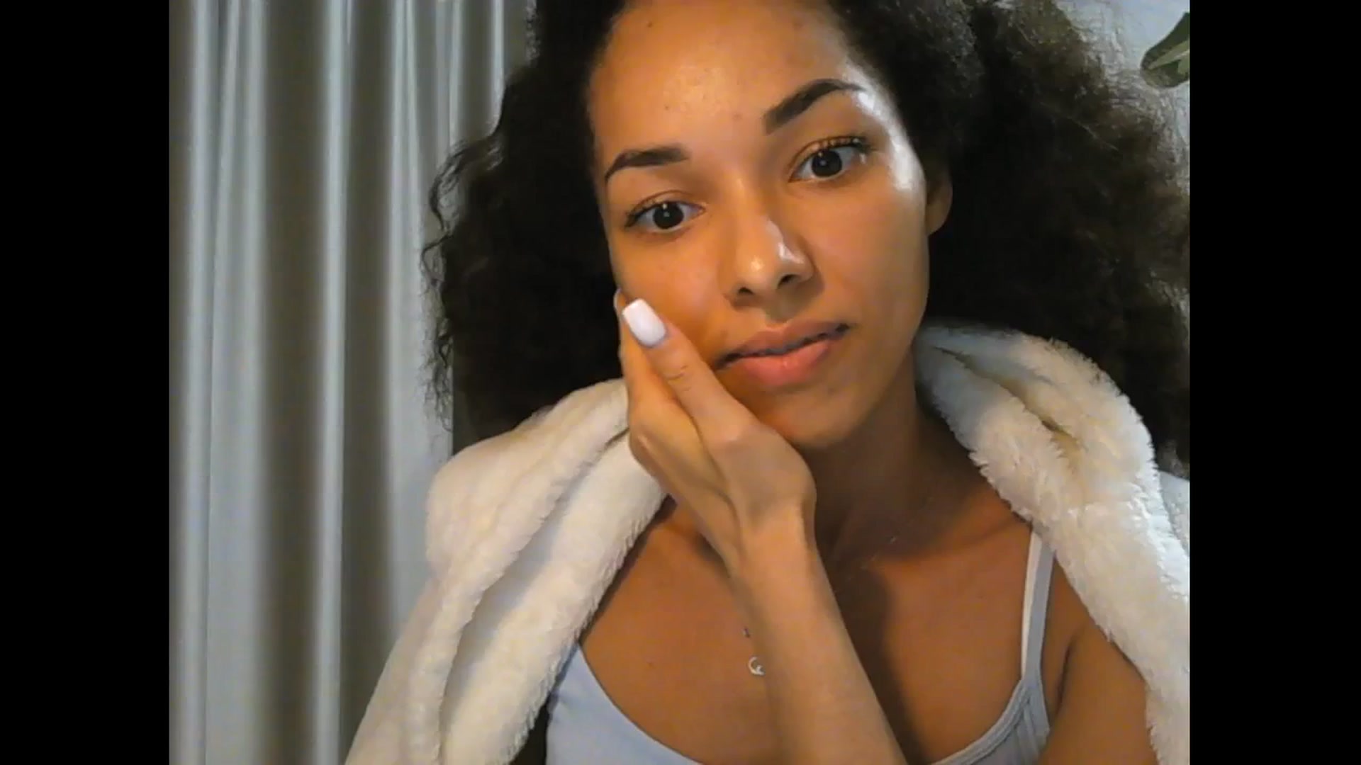Gallery image thumbnail from Carmel_Dee's myfreecams stream on, 10/18/2025, 18:37 image 6 of 20