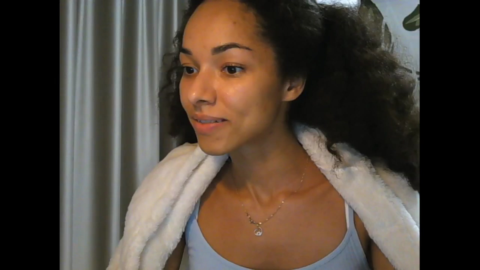 Gallery image thumbnail from Carmel_Dee's myfreecams stream on, 10/18/2025, 18:37 image 17 of 20