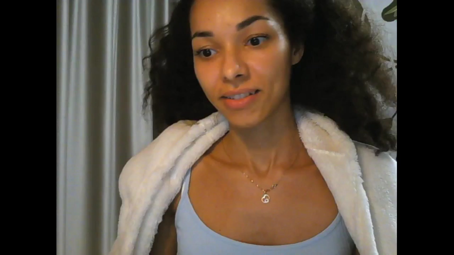 Gallery image thumbnail from Carmel_Dee's myfreecams stream on, 10/18/2025, 21:10 image 13 of 20