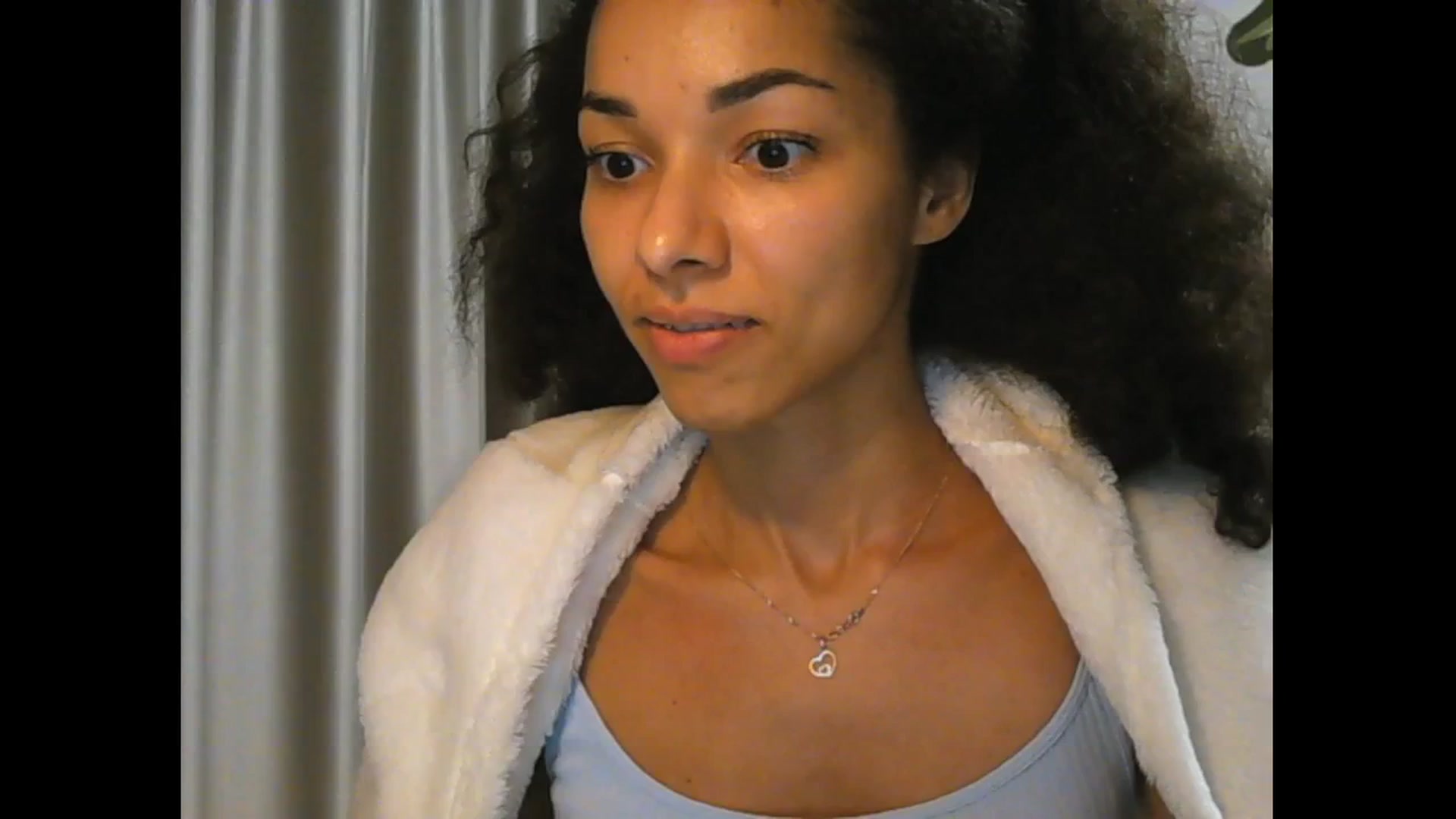 Gallery image thumbnail from Carmel_Dee's myfreecams stream on, 10/18/2025, 21:10 image 17 of 20