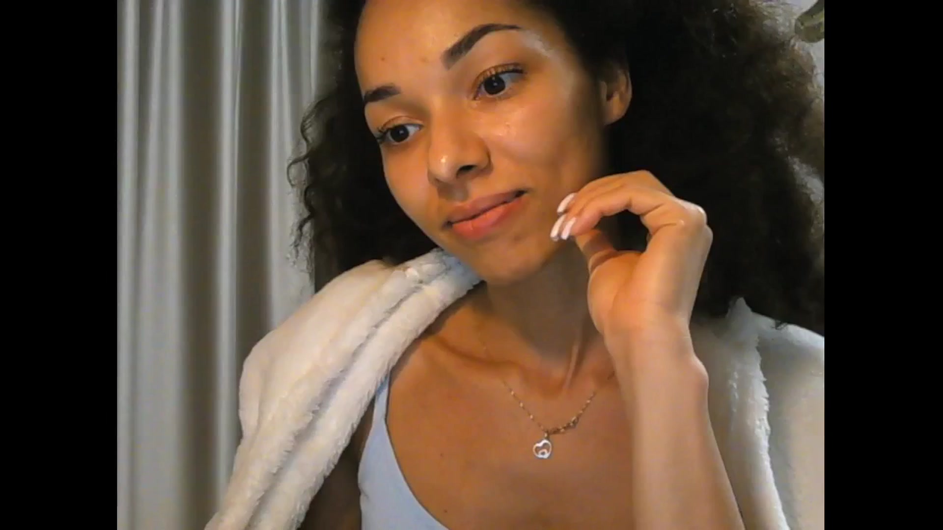 Gallery image thumbnail from Carmel_Dee's myfreecams stream on, 10/18/2025, 21:10 image 16 of 20