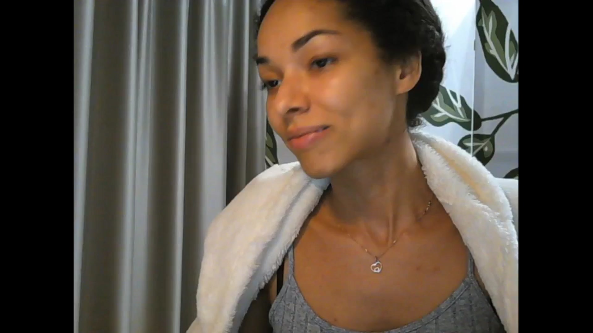 Gallery image thumbnail from Carmel_Dee's myfreecams stream on, 10/24/2025, 19:03 image 8 of 20