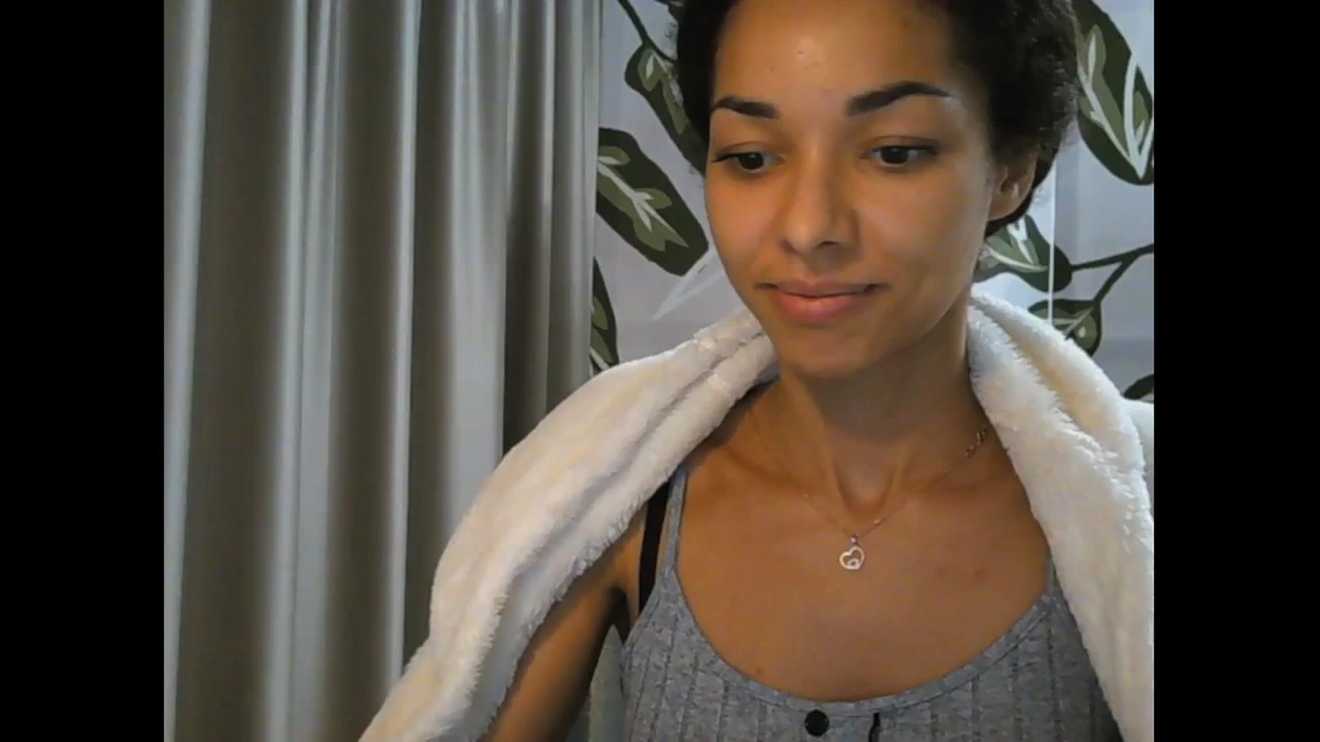 Gallery image thumbnail from Carmel_Dee's myfreecams stream on, 10/24/2025, 19:03 image 9 of 20