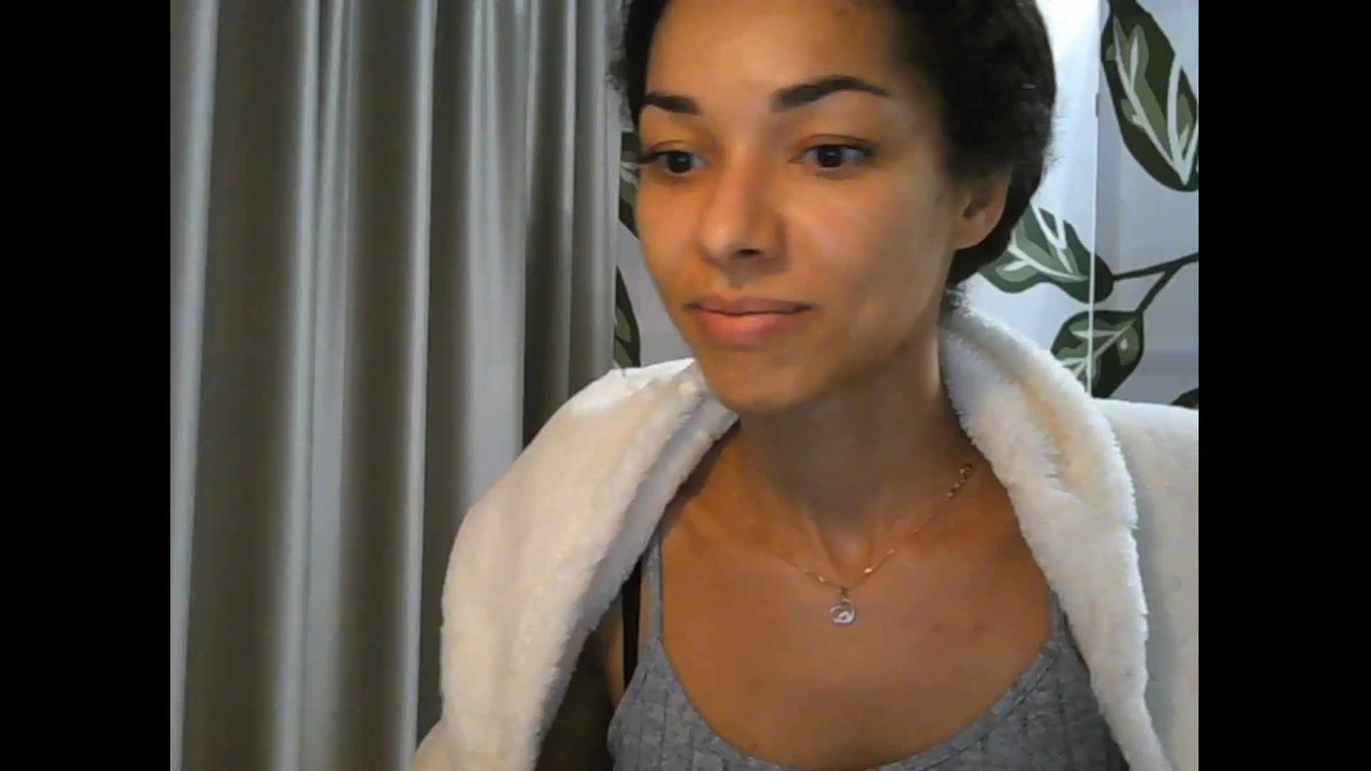 Gallery image thumbnail from Carmel_Dee's myfreecams stream on, 10/24/2025, 19:03 image 6 of 20
