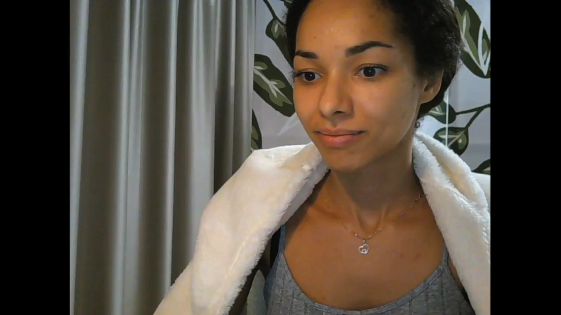 Gallery image thumbnail from Carmel_Dee's myfreecams stream on, 10/24/2025, 19:03 image 13 of 20
