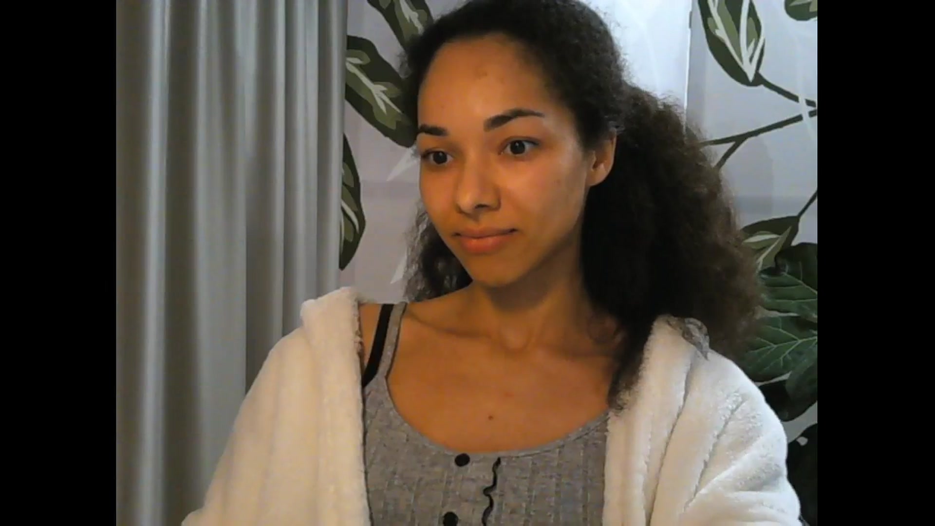 Gallery image thumbnail from Carmel_Dee's myfreecams stream on, 05/01/2026, 21:16 image 7 of 20