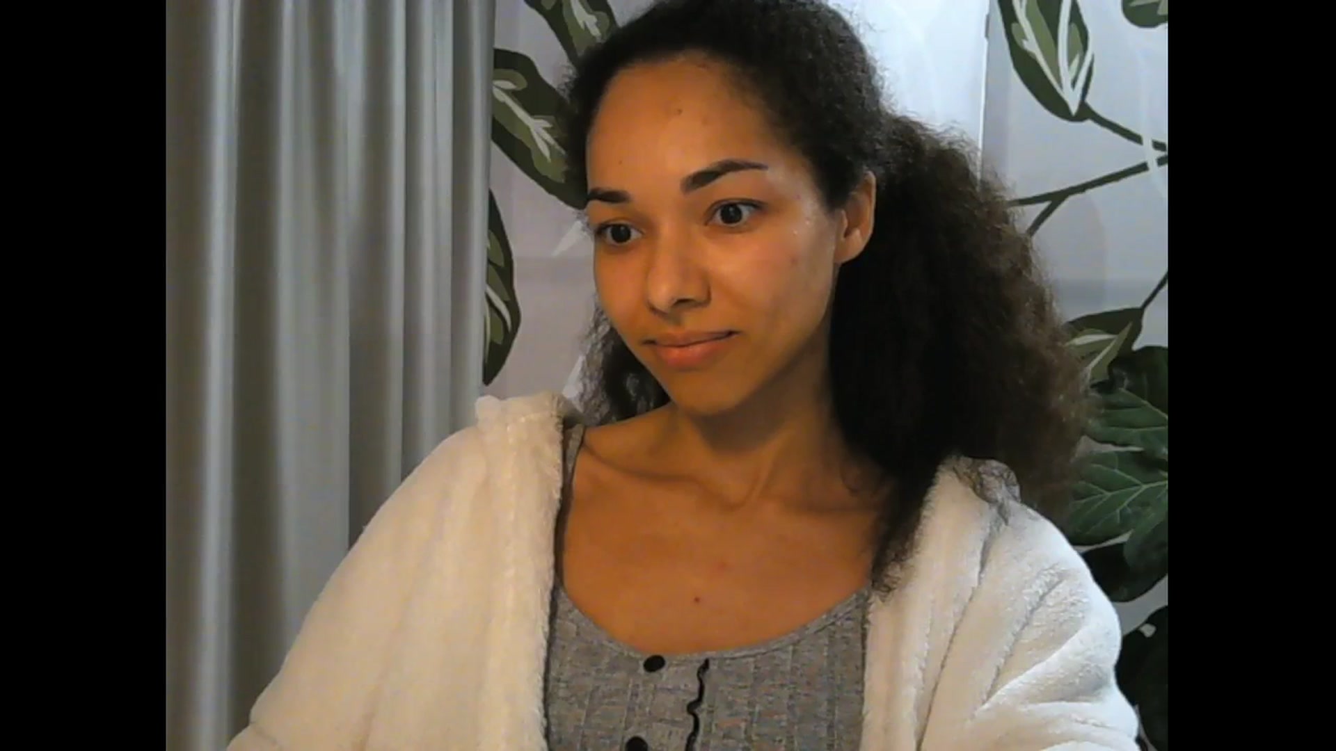 Gallery image thumbnail from Carmel_Dee's myfreecams stream on, 05/01/2026, 21:16 image 5 of 20