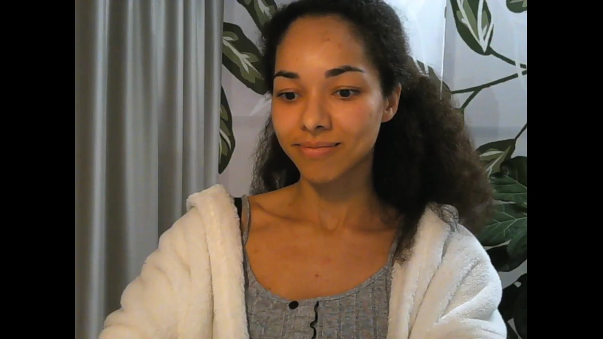 Gallery image thumbnail from Carmel_Dee's myfreecams stream on, 05/01/2026, 21:16 image 3 of 20